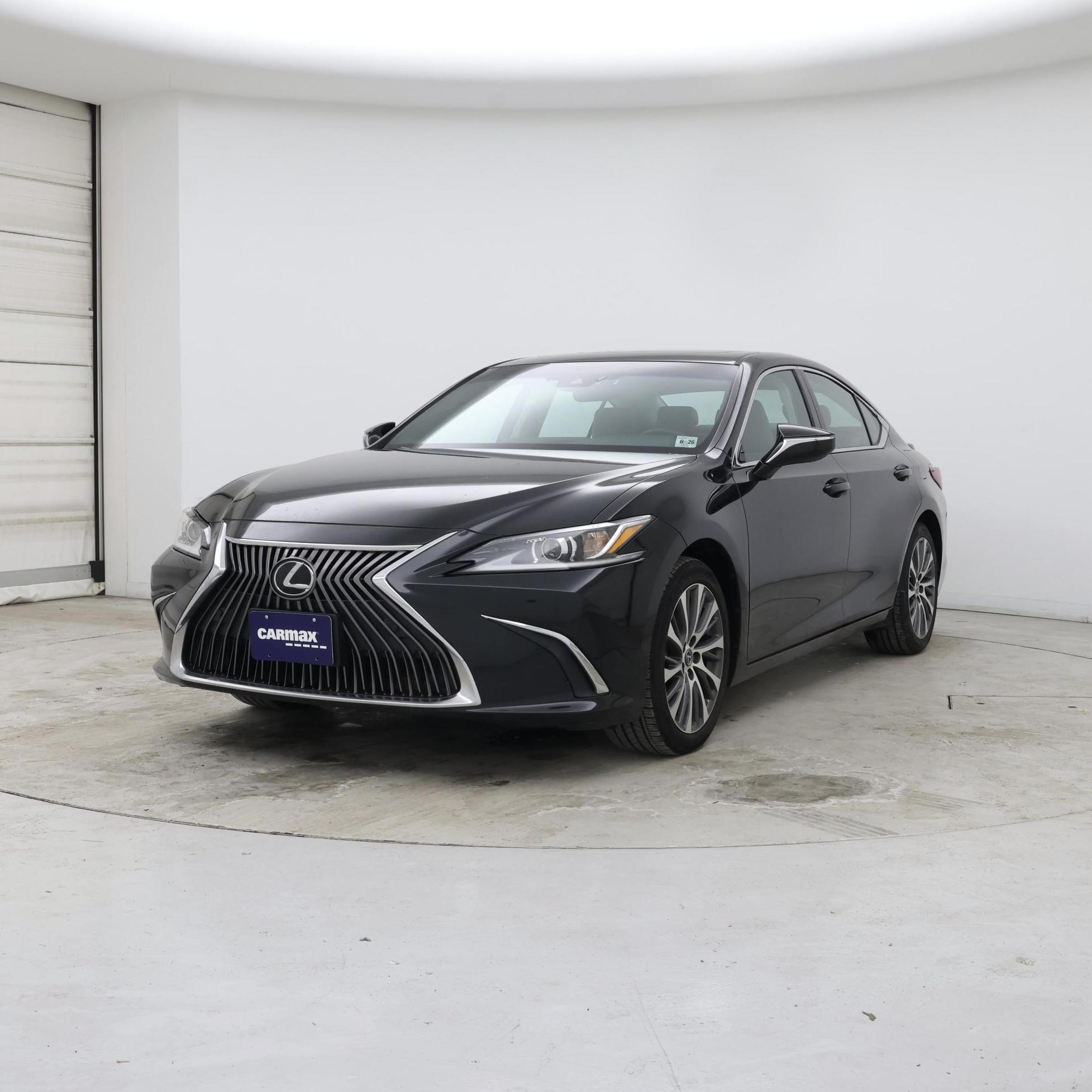 Thumbnail: 2021 Lexus ES - 4