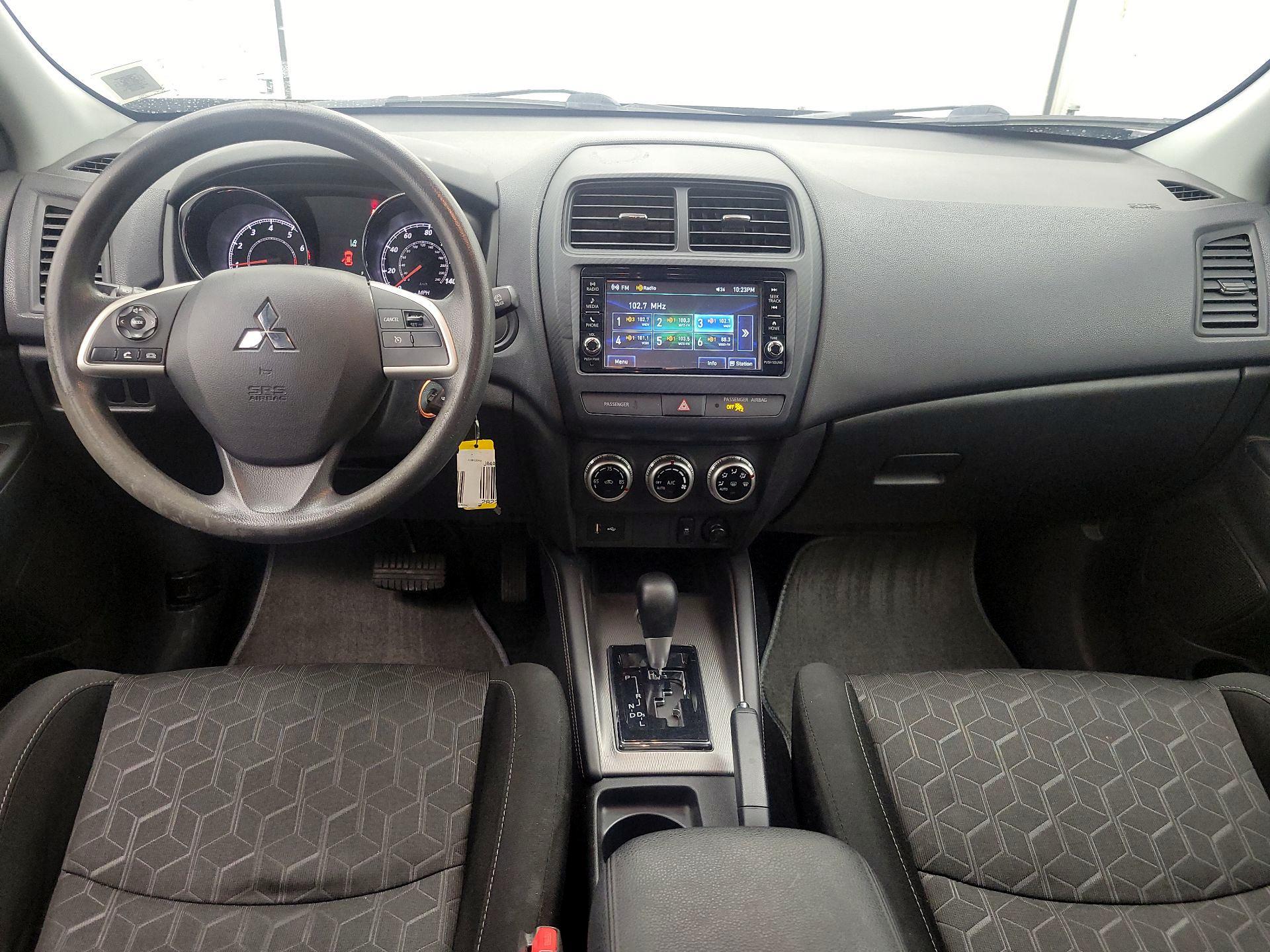 Thumbnail: 2021 Mitsubishi Outlander Sport - 9