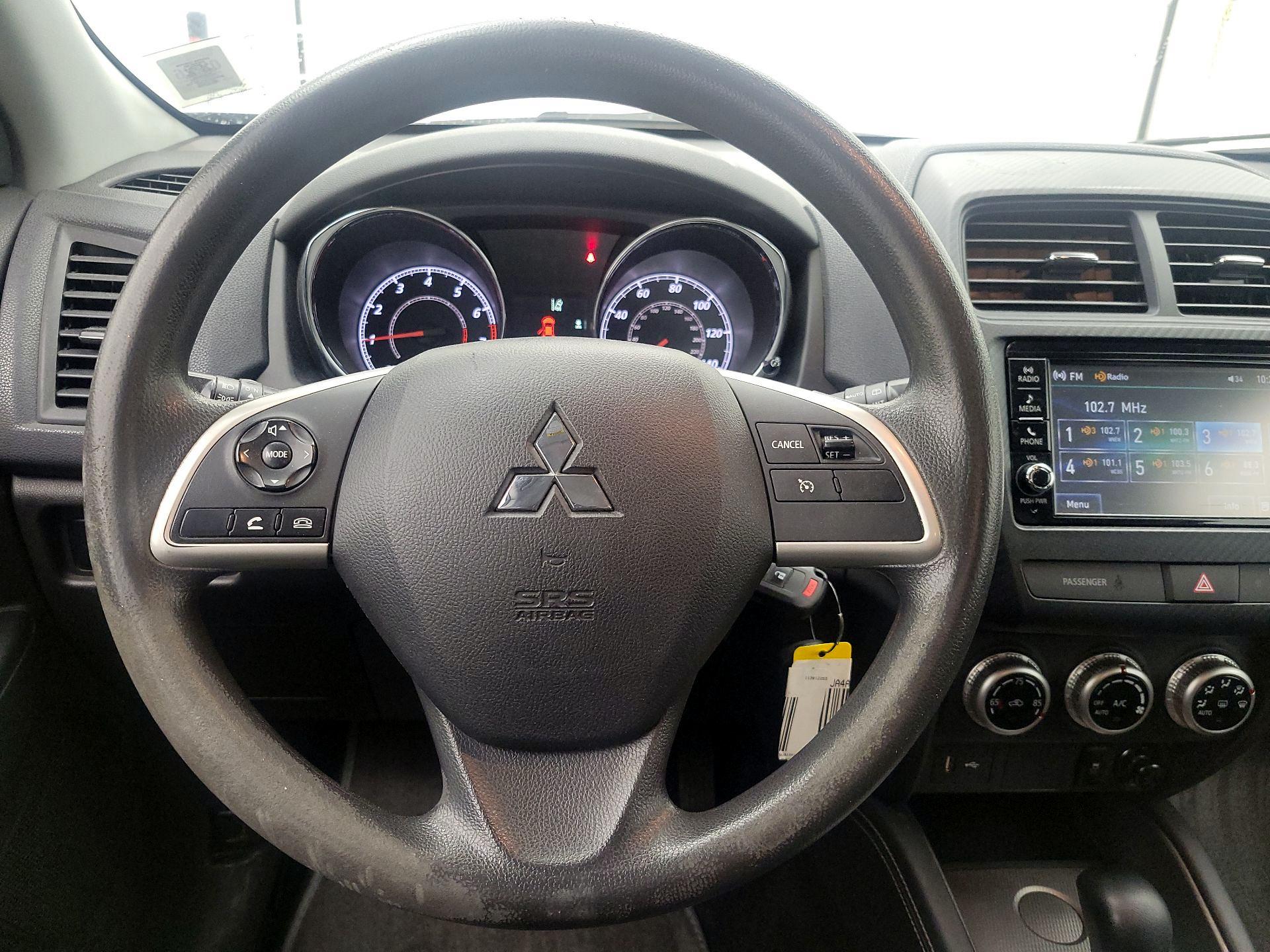 Thumbnail: 2021 Mitsubishi Outlander Sport - 10