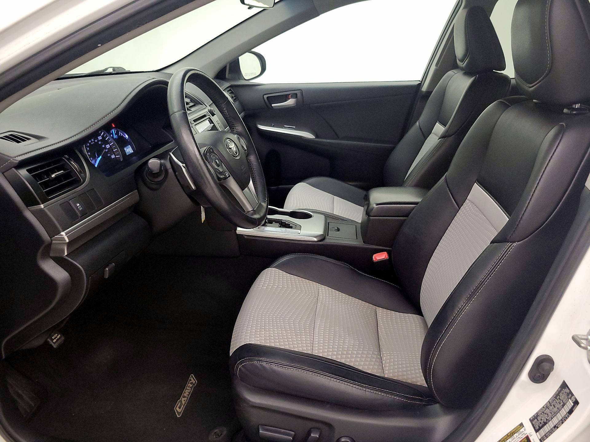 Thumbnail: 2014 Toyota Camry - 11