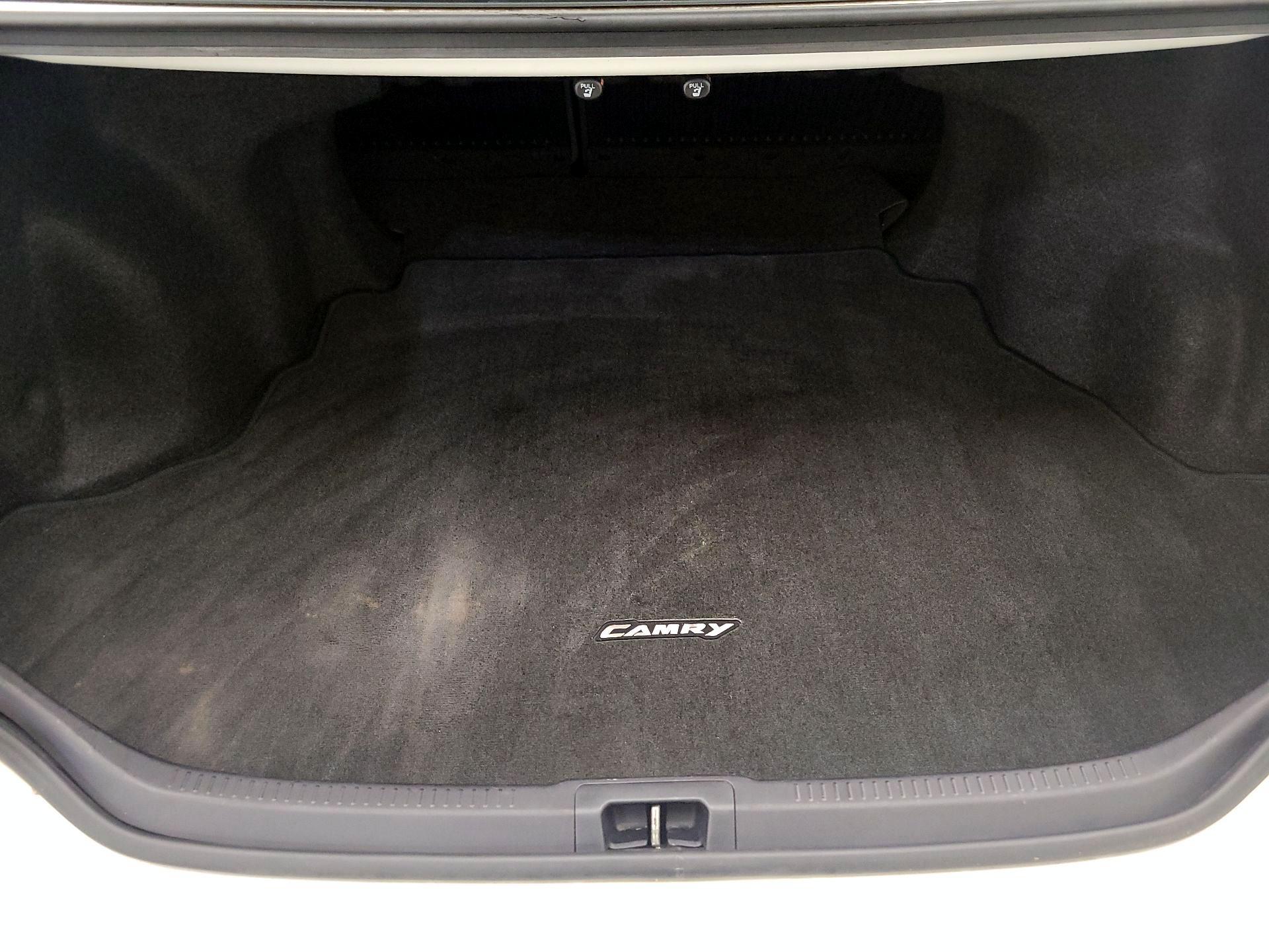 Thumbnail: 2014 Toyota Camry - 19