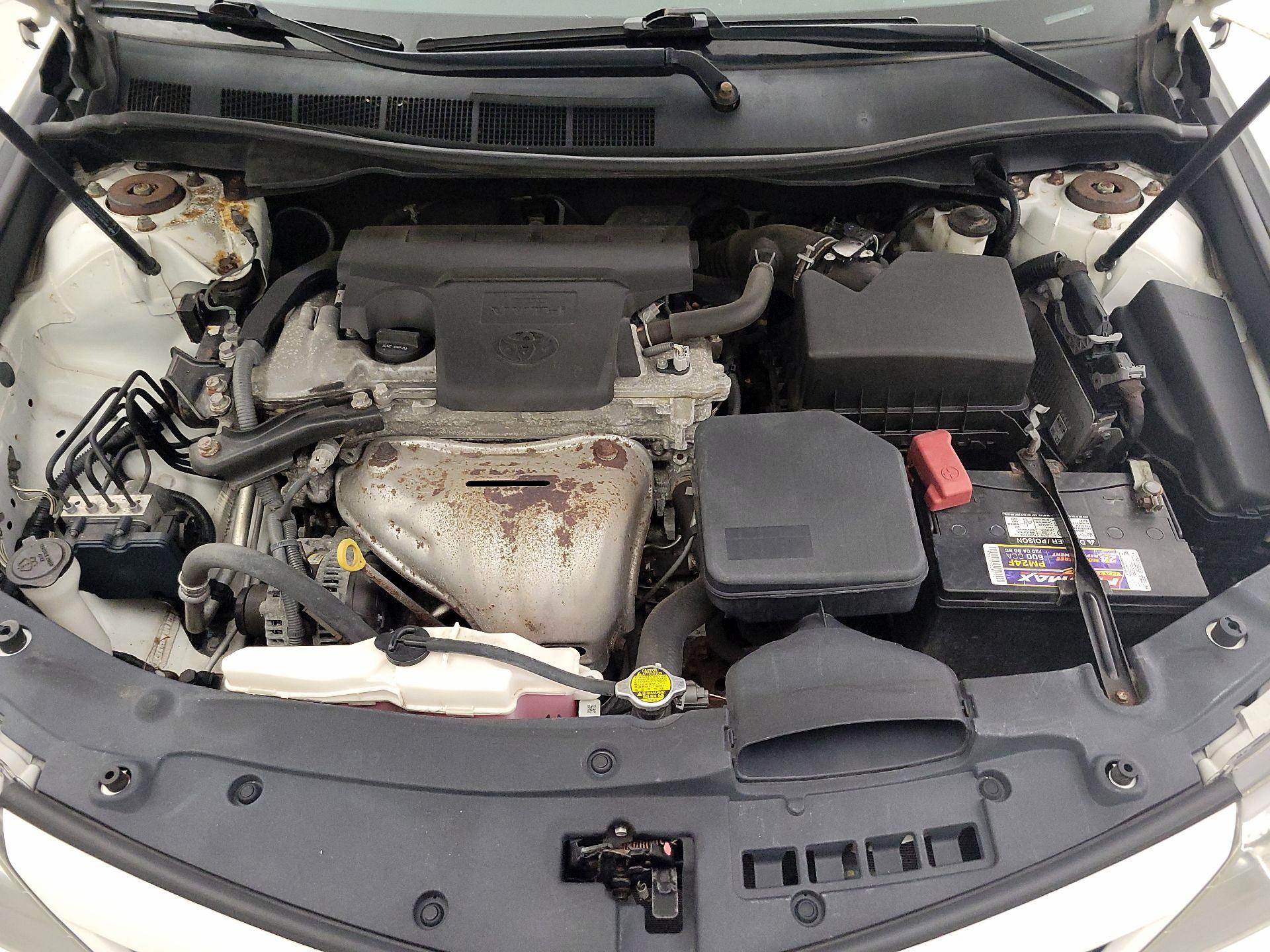 Thumbnail: 2014 Toyota Camry - 20