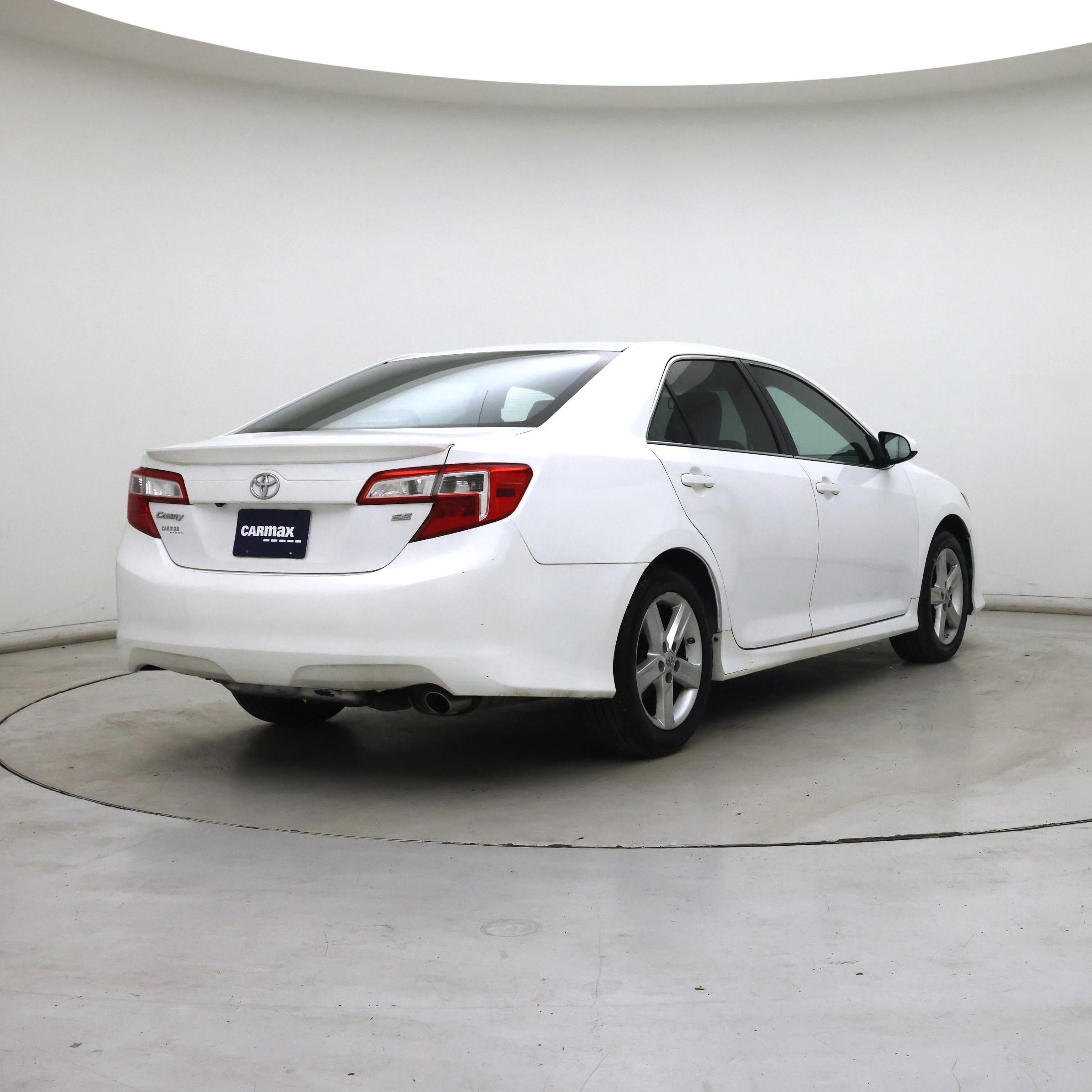 Thumbnail: 2014 Toyota Camry - 8