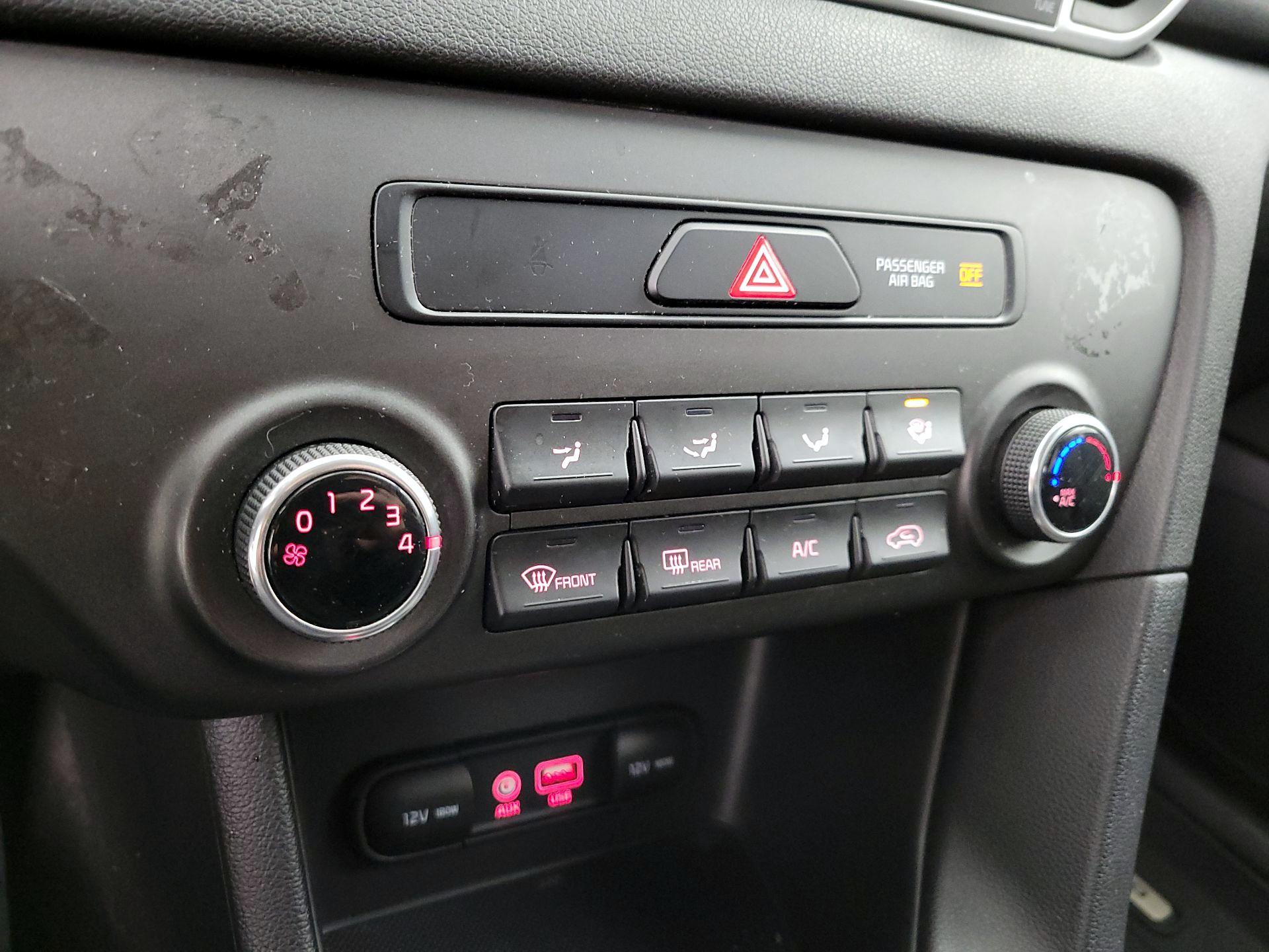 Thumbnail: 2019 Kia Sportage - 16