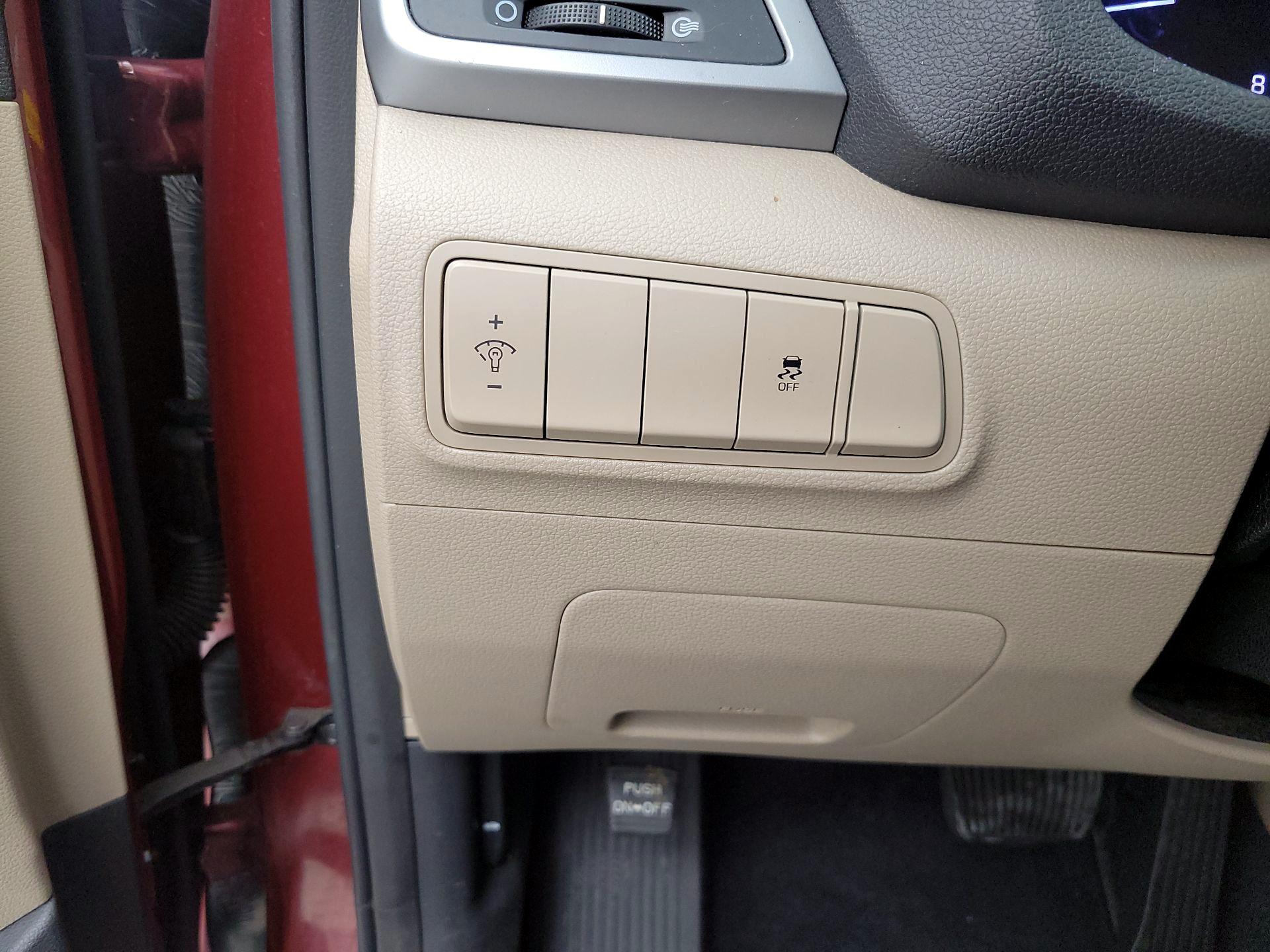 Thumbnail: 2016 Hyundai Tucson - 13