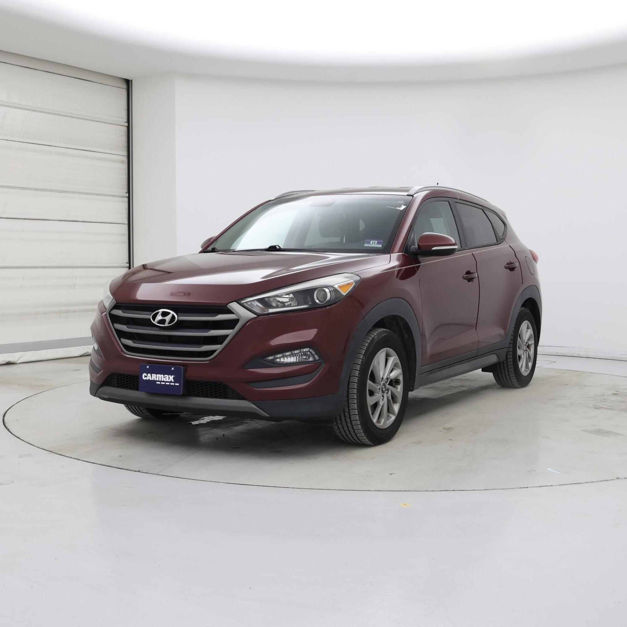 Thumbnail: 2016 Hyundai Tucson - 4