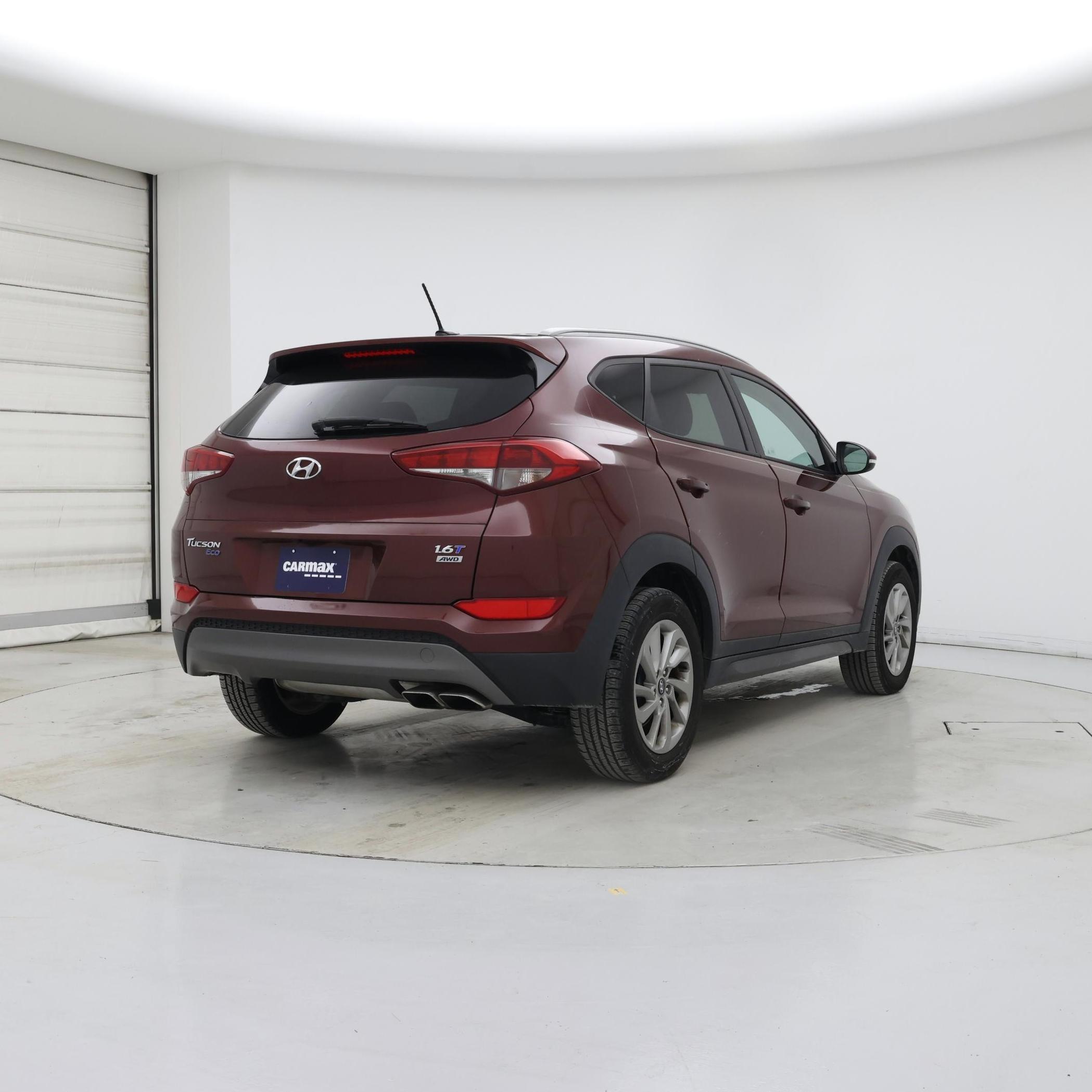 Thumbnail: 2016 Hyundai Tucson - 8