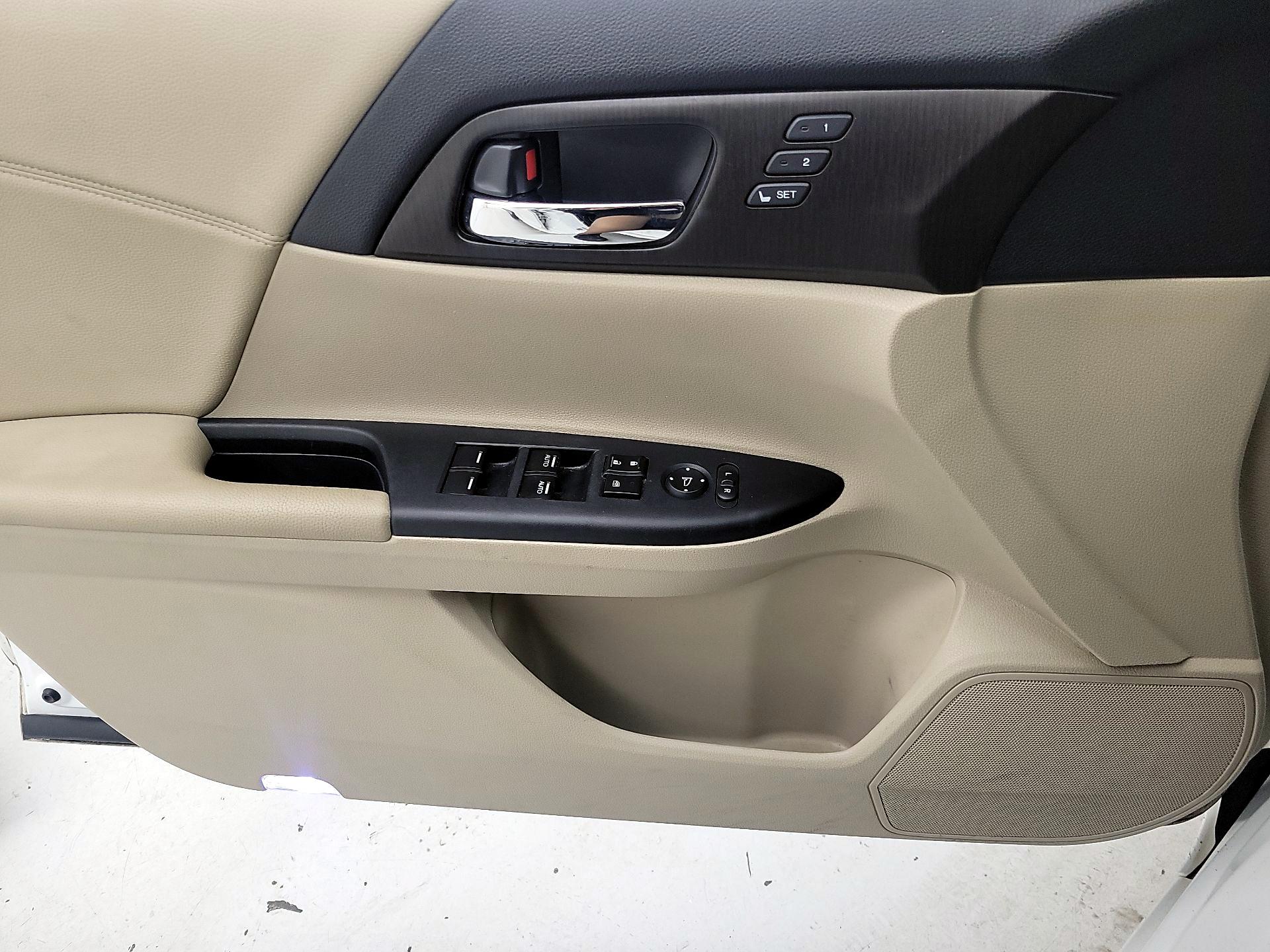 Thumbnail: 2014 Honda Accord - 12