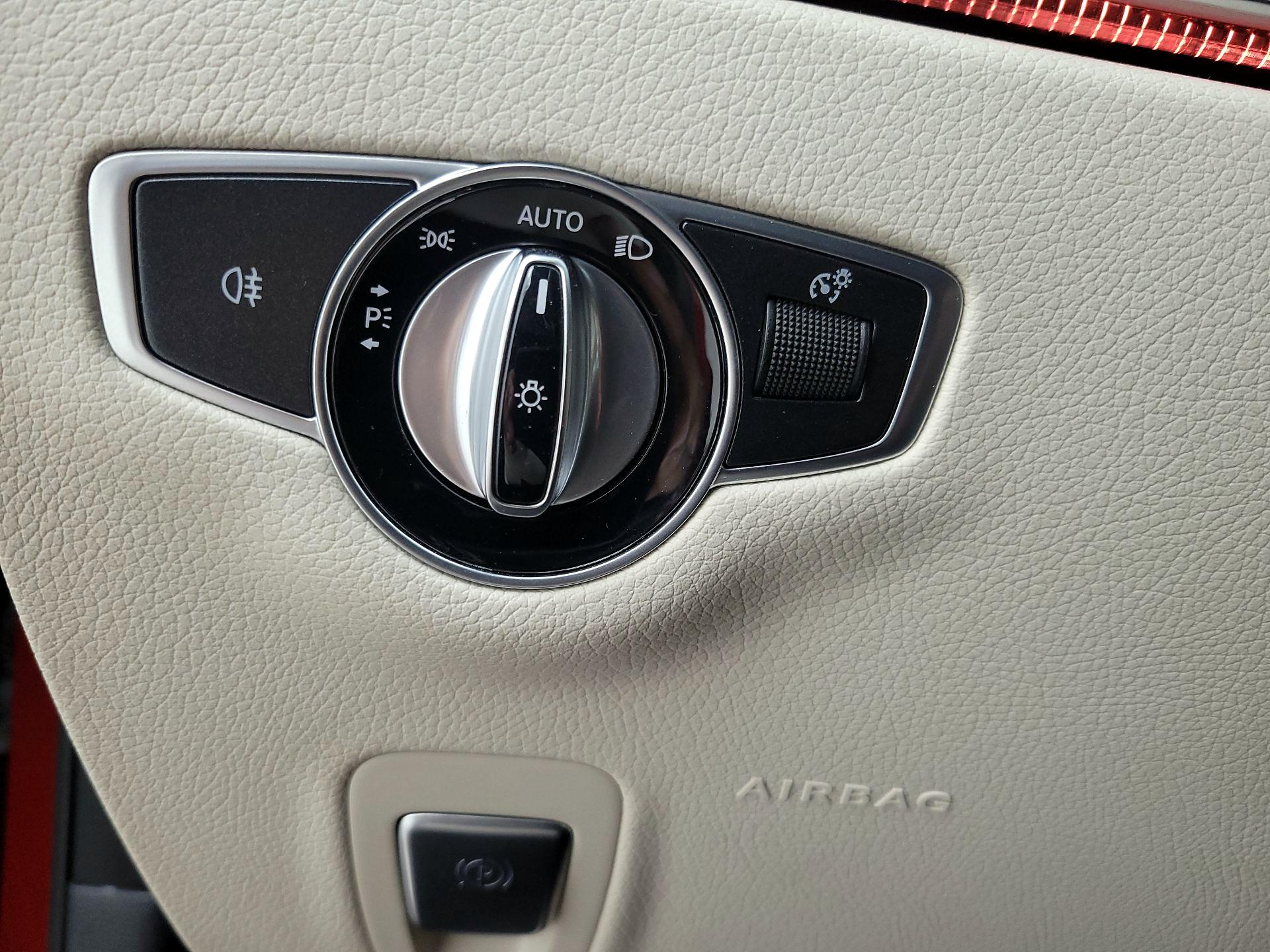 Thumbnail: 2019 Mercedes-Benz E-Class - 13