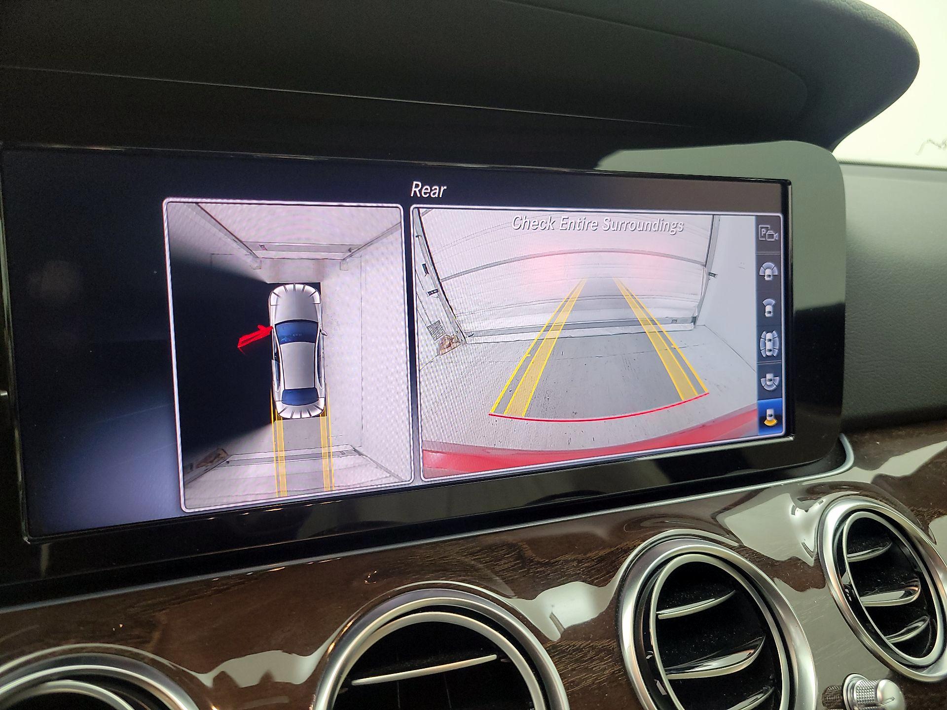 Thumbnail: 2019 Mercedes-Benz E-Class - 15