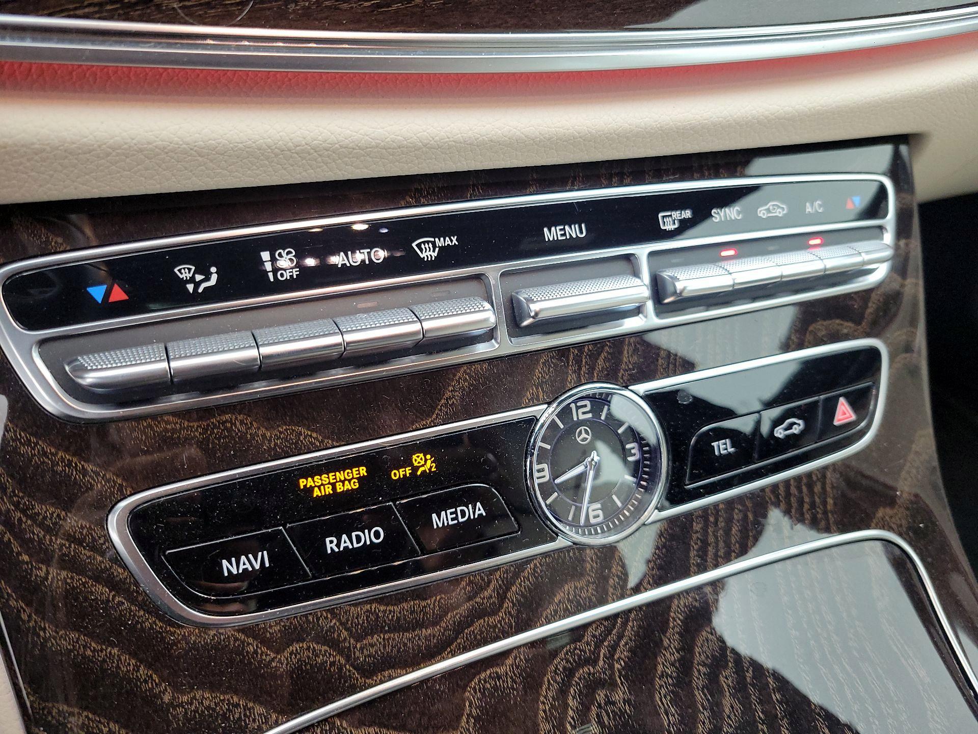 Thumbnail: 2019 Mercedes-Benz E-Class - 17