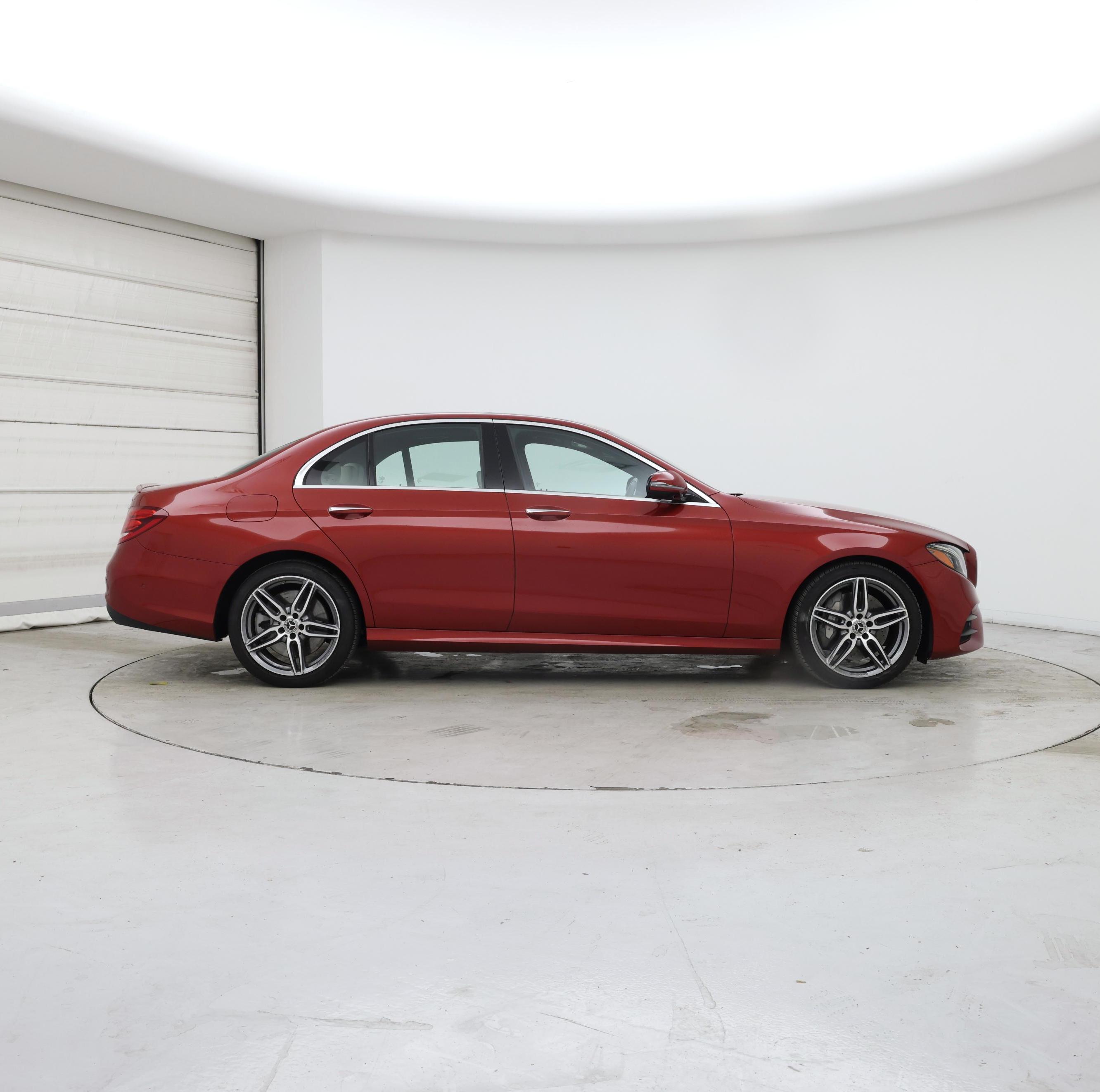 Thumbnail: 2019 Mercedes-Benz E-Class - 7