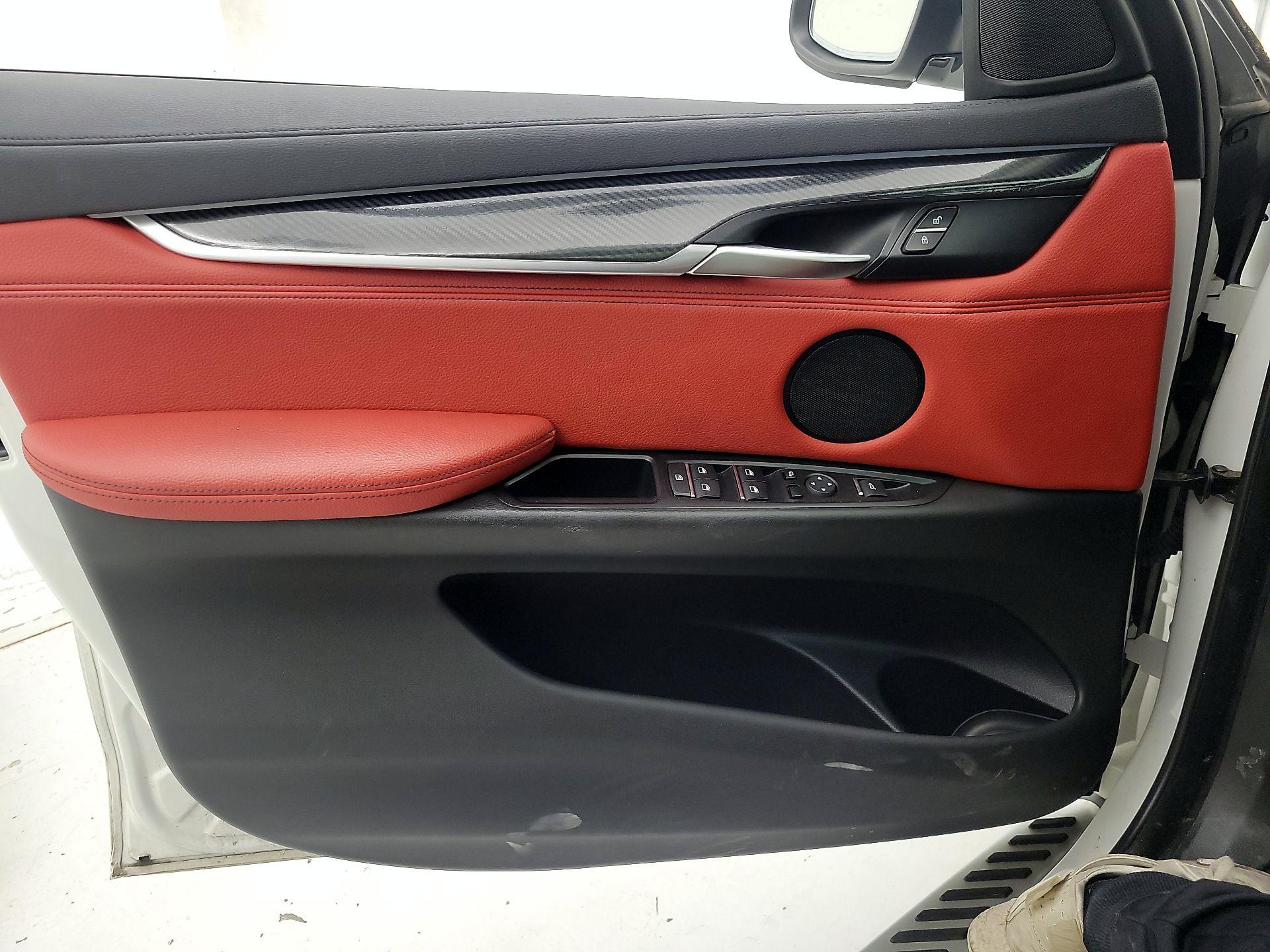 Thumbnail: 2018 BMW X6 - 12