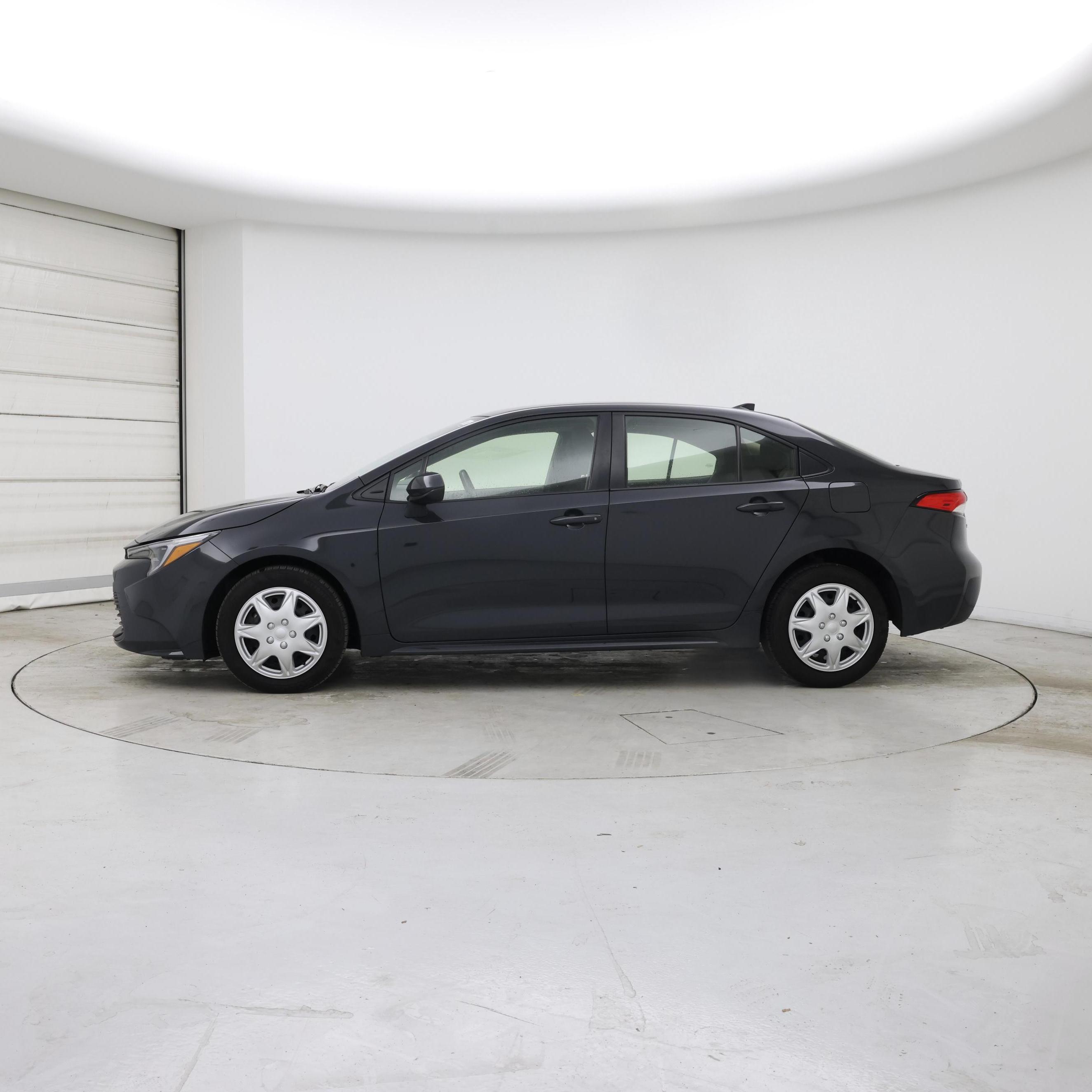 Thumbnail: 2023 Toyota Corolla - 3