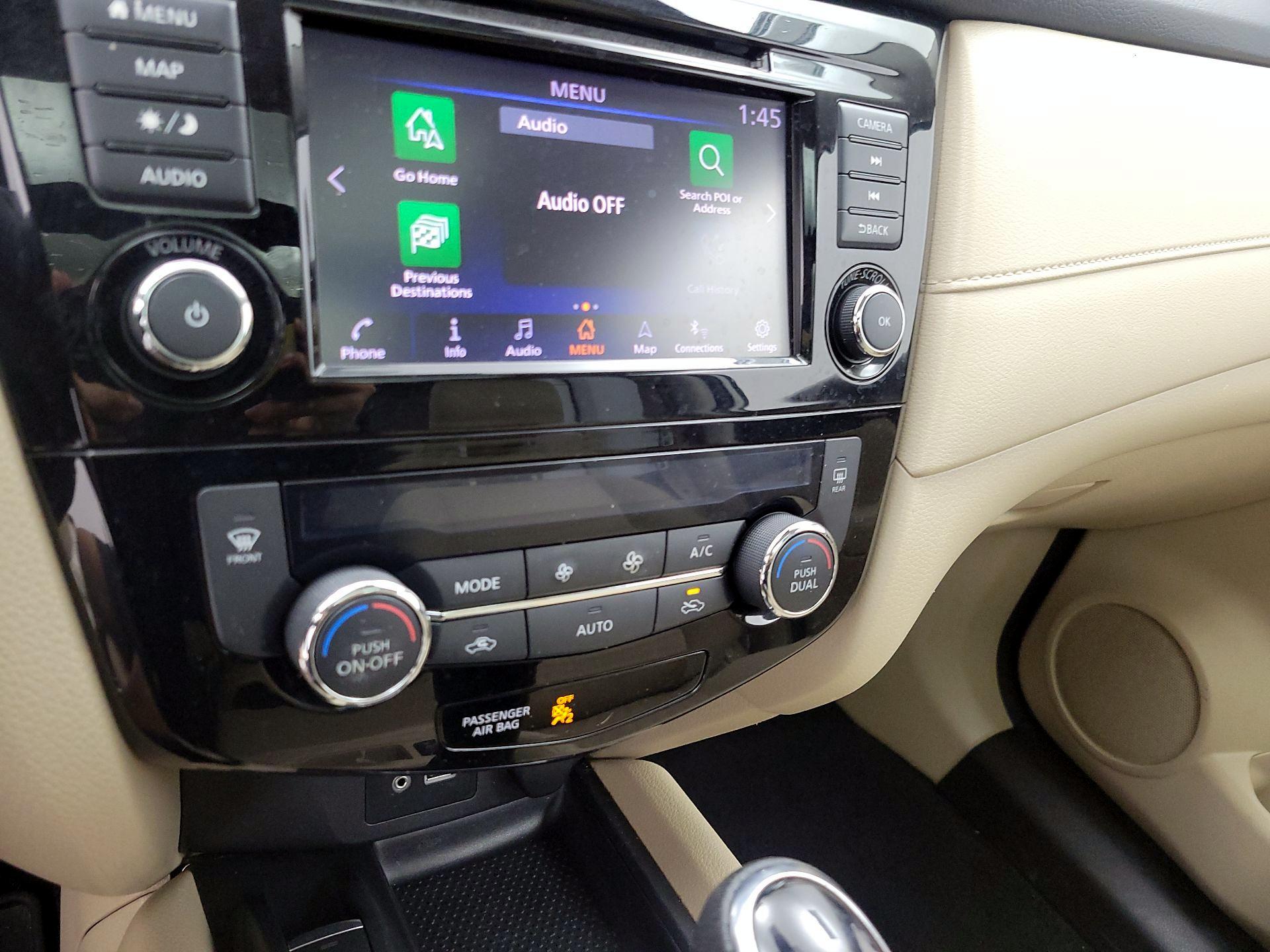 Thumbnail: 2019 Nissan Rogue - 16