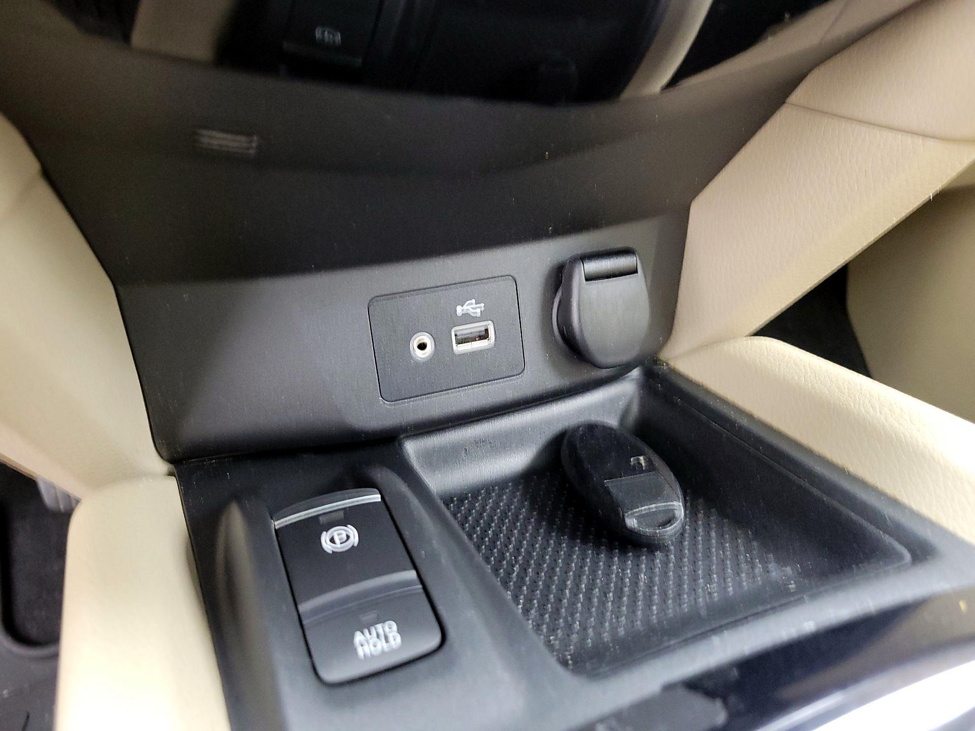 Thumbnail: 2019 Nissan Rogue - 18