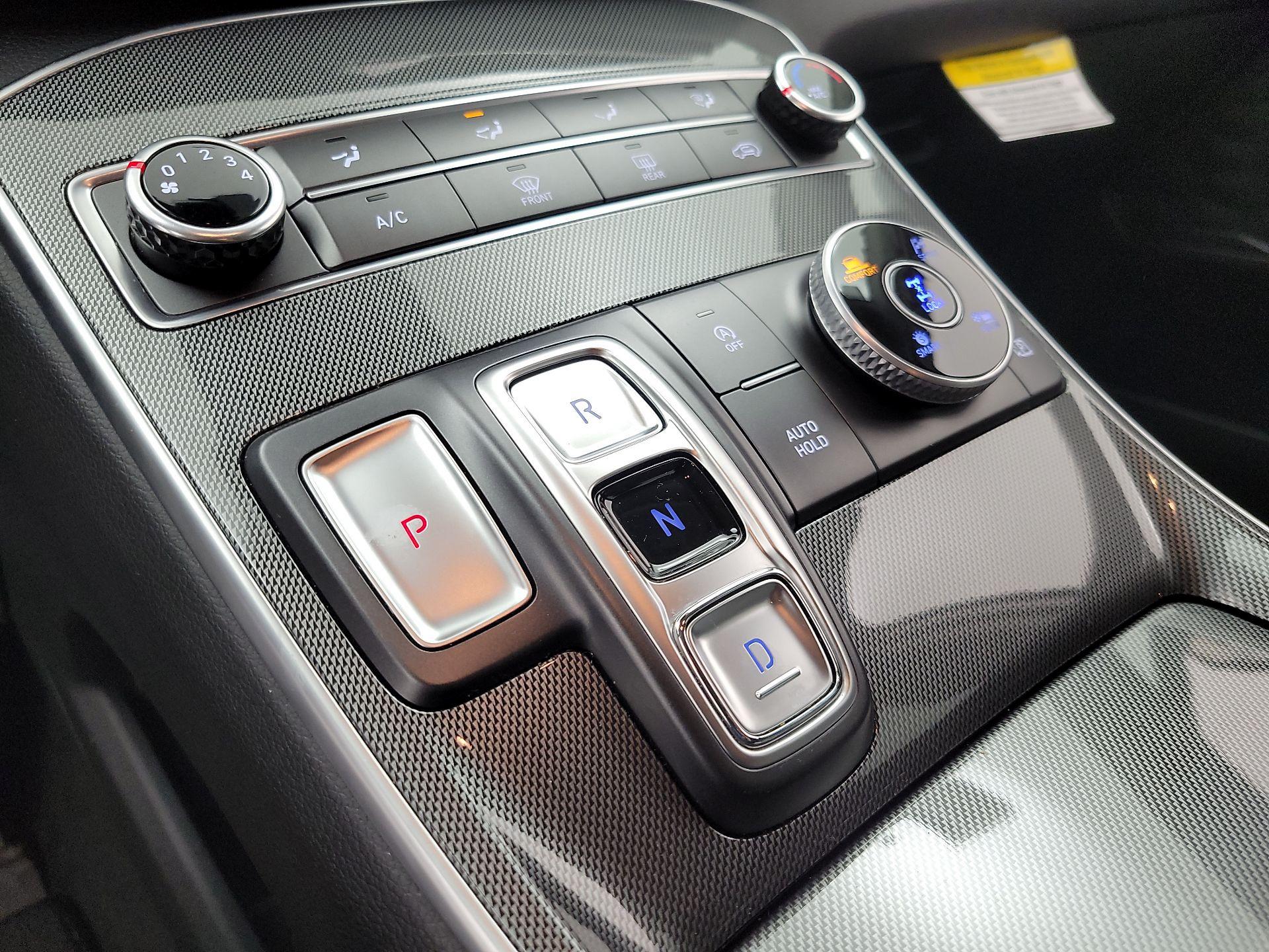 Thumbnail: 2023 Hyundai Santa Fe - 17