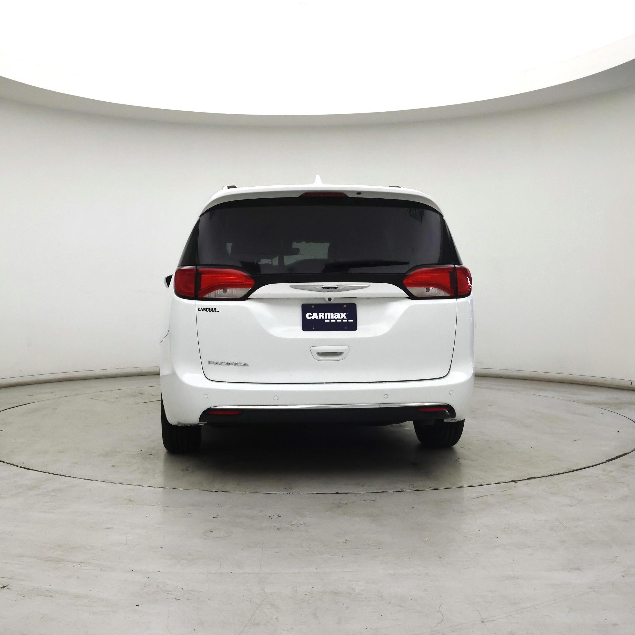 Thumbnail: 2019 Chrysler Pacifica - 6