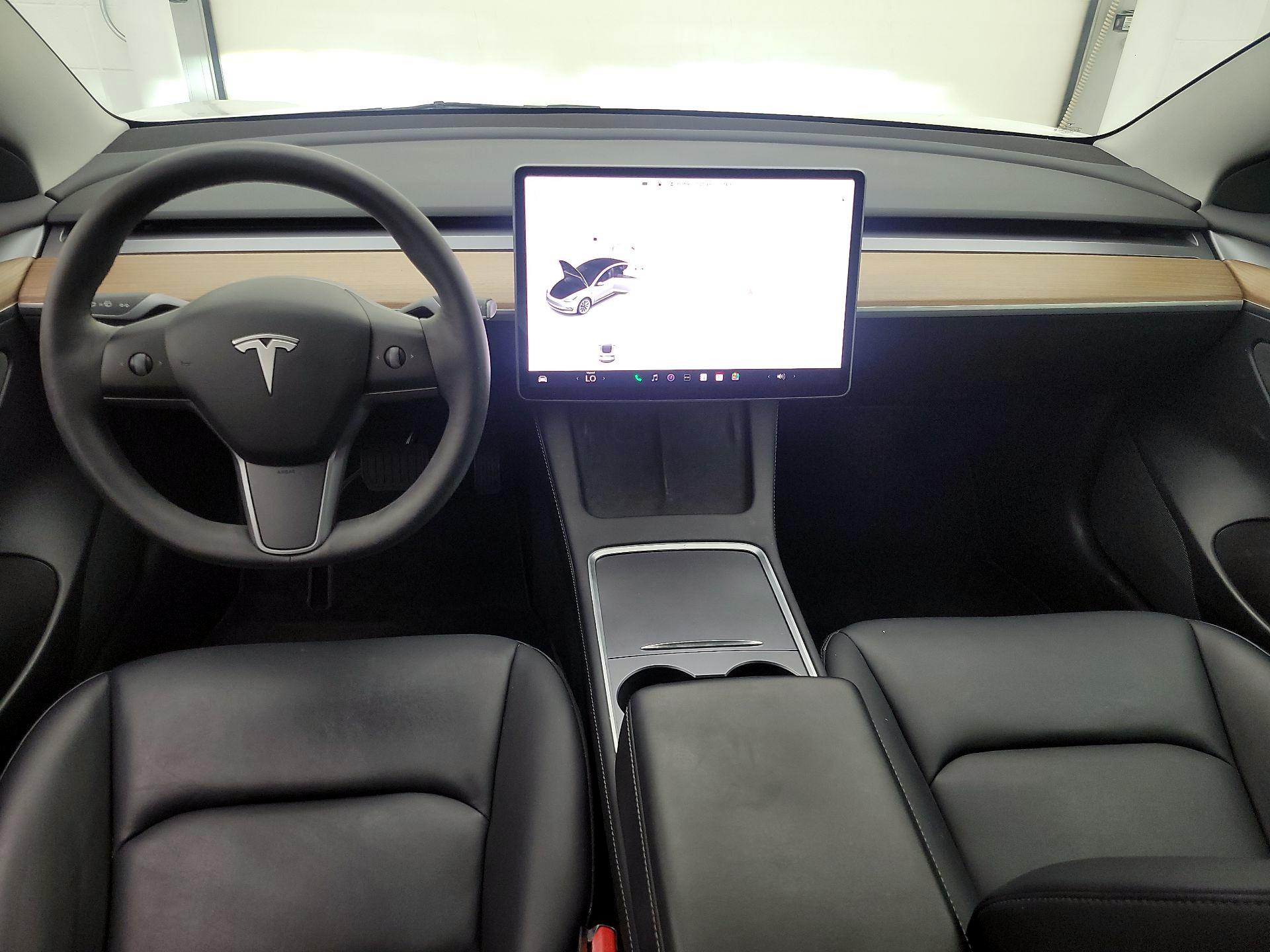 Thumbnail: 2022 Tesla Model 3 - 9