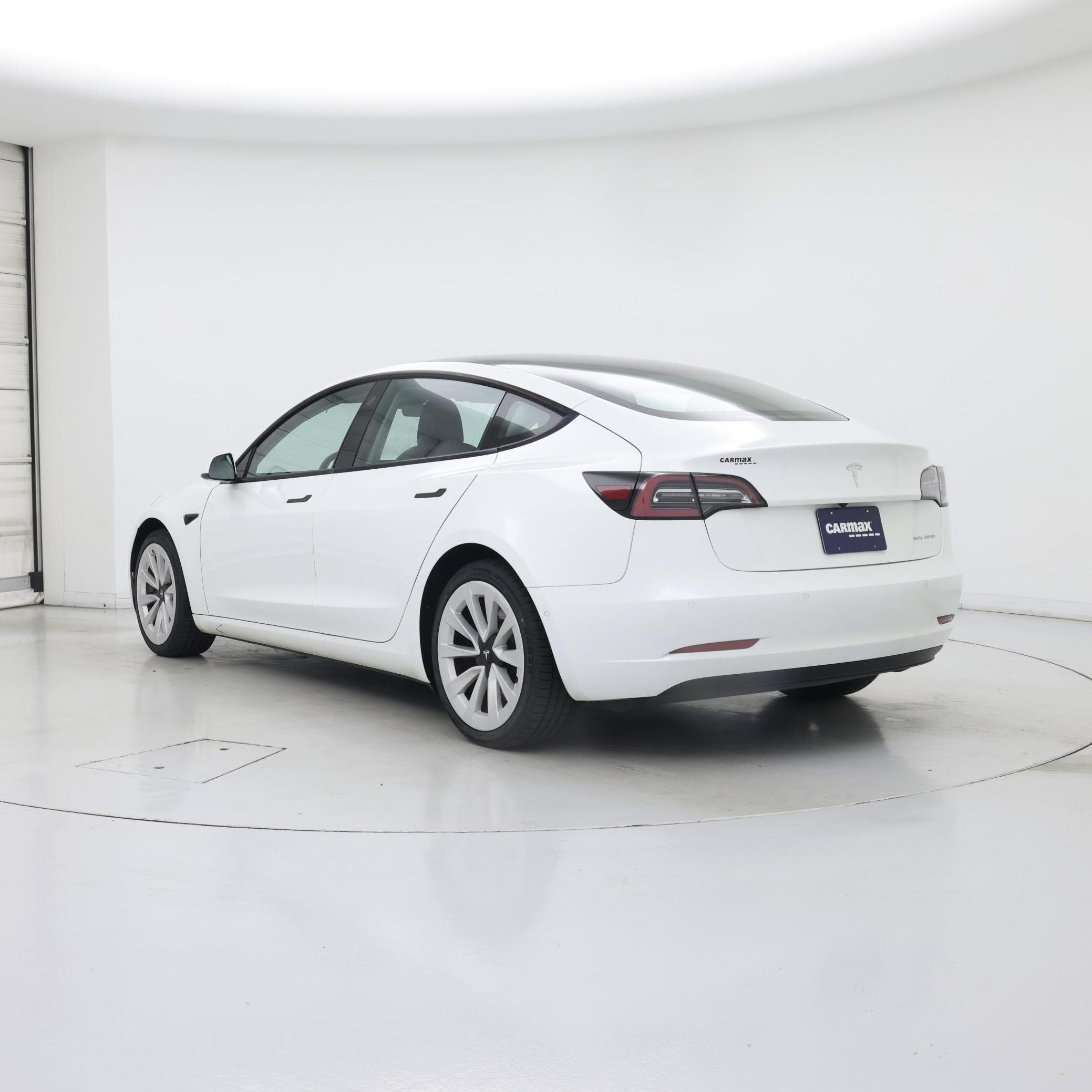 Thumbnail: 2022 Tesla Model 3 - 2