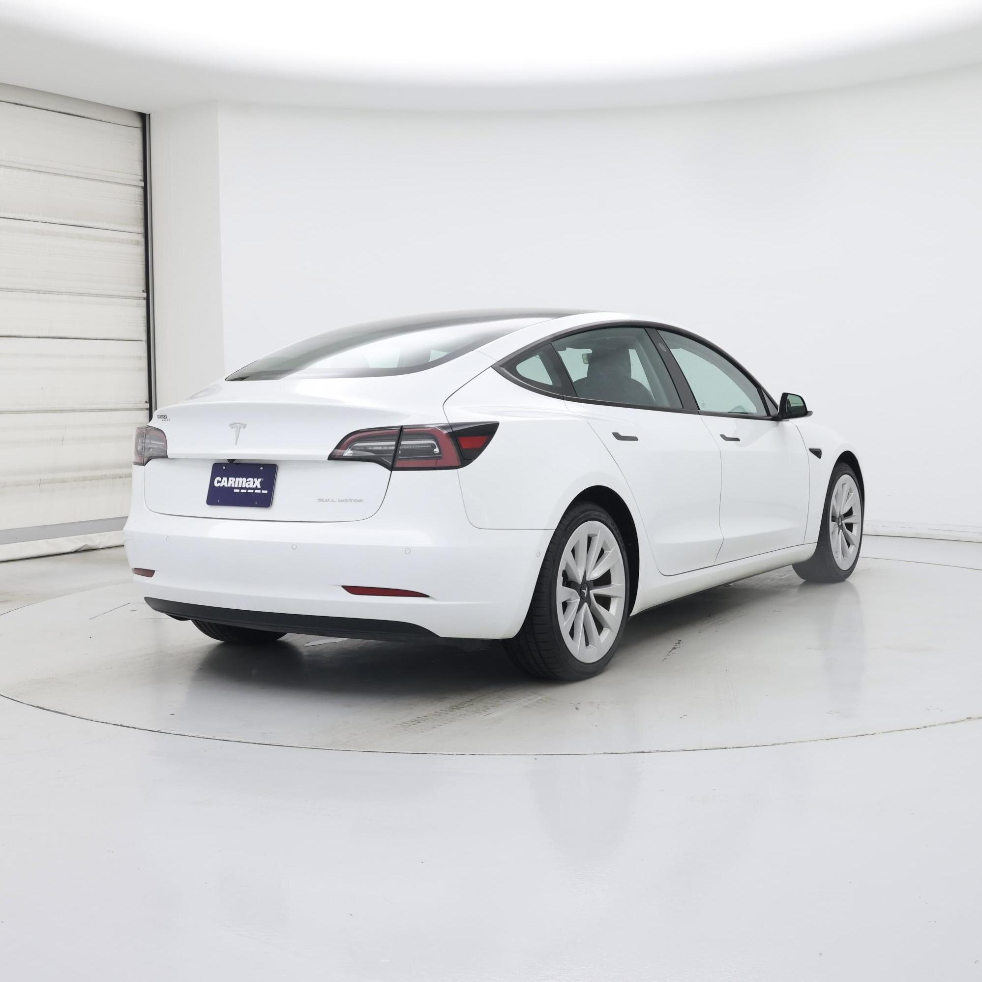 Thumbnail: 2022 Tesla Model 3 - 8