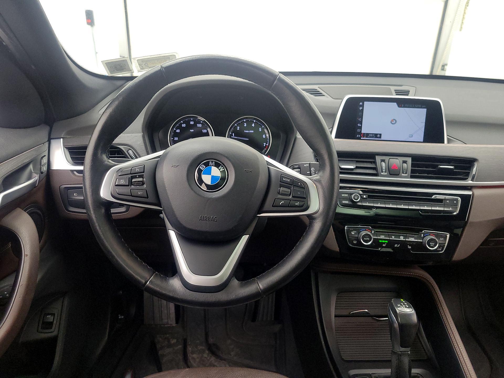 Thumbnail: 2018 BMW X1 - 10