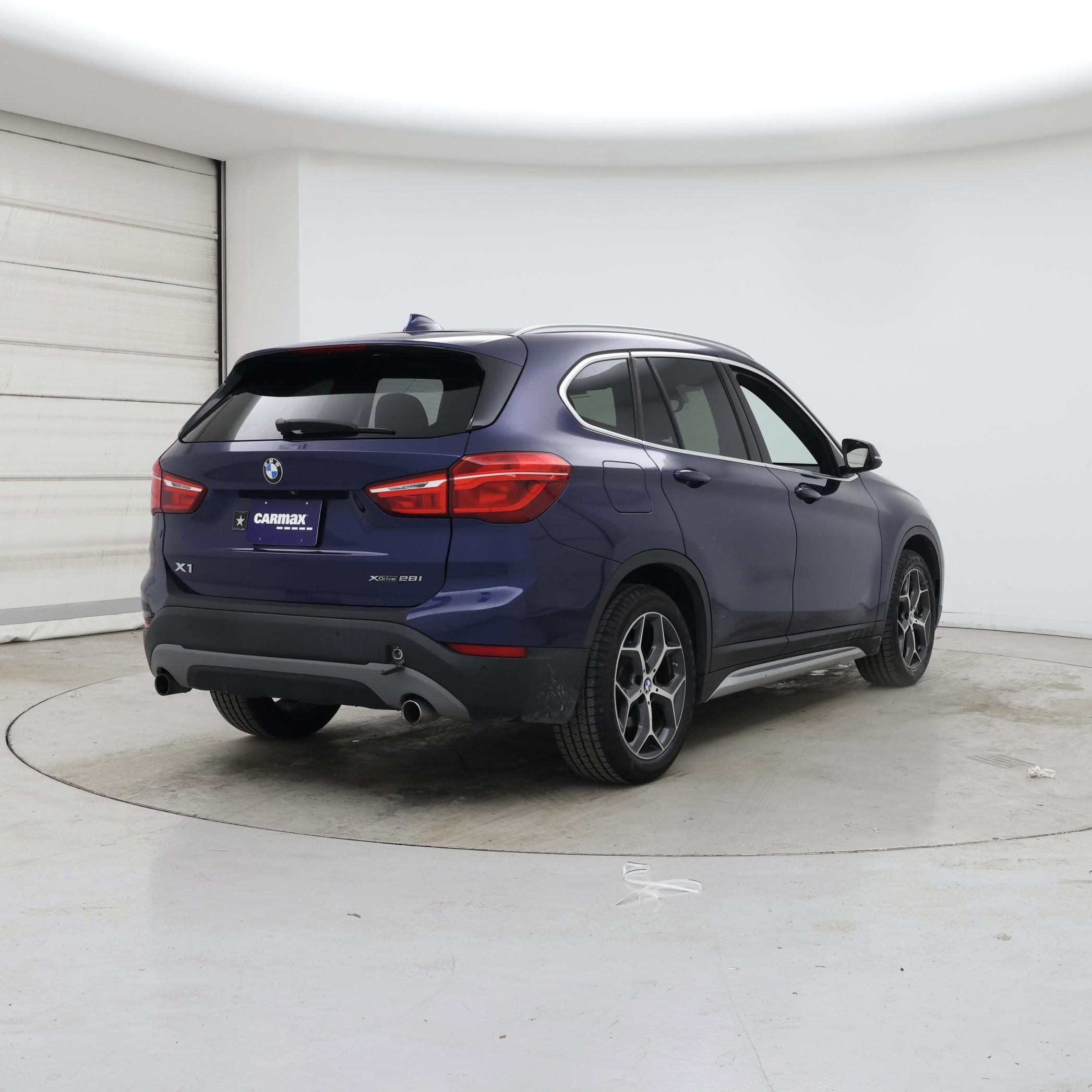 Thumbnail: 2018 BMW X1 - 8