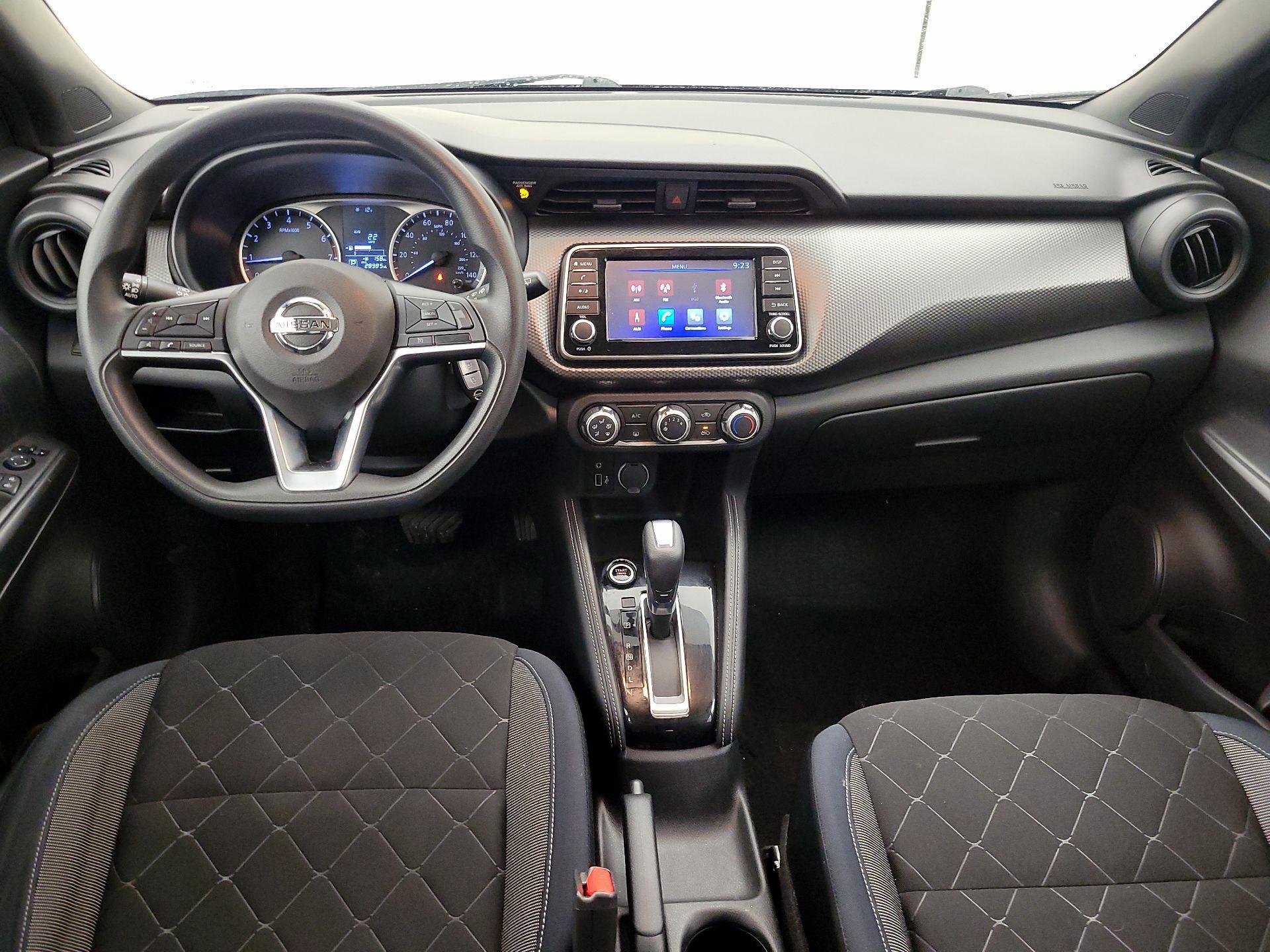 Thumbnail: 2018 Nissan Kicks - 8