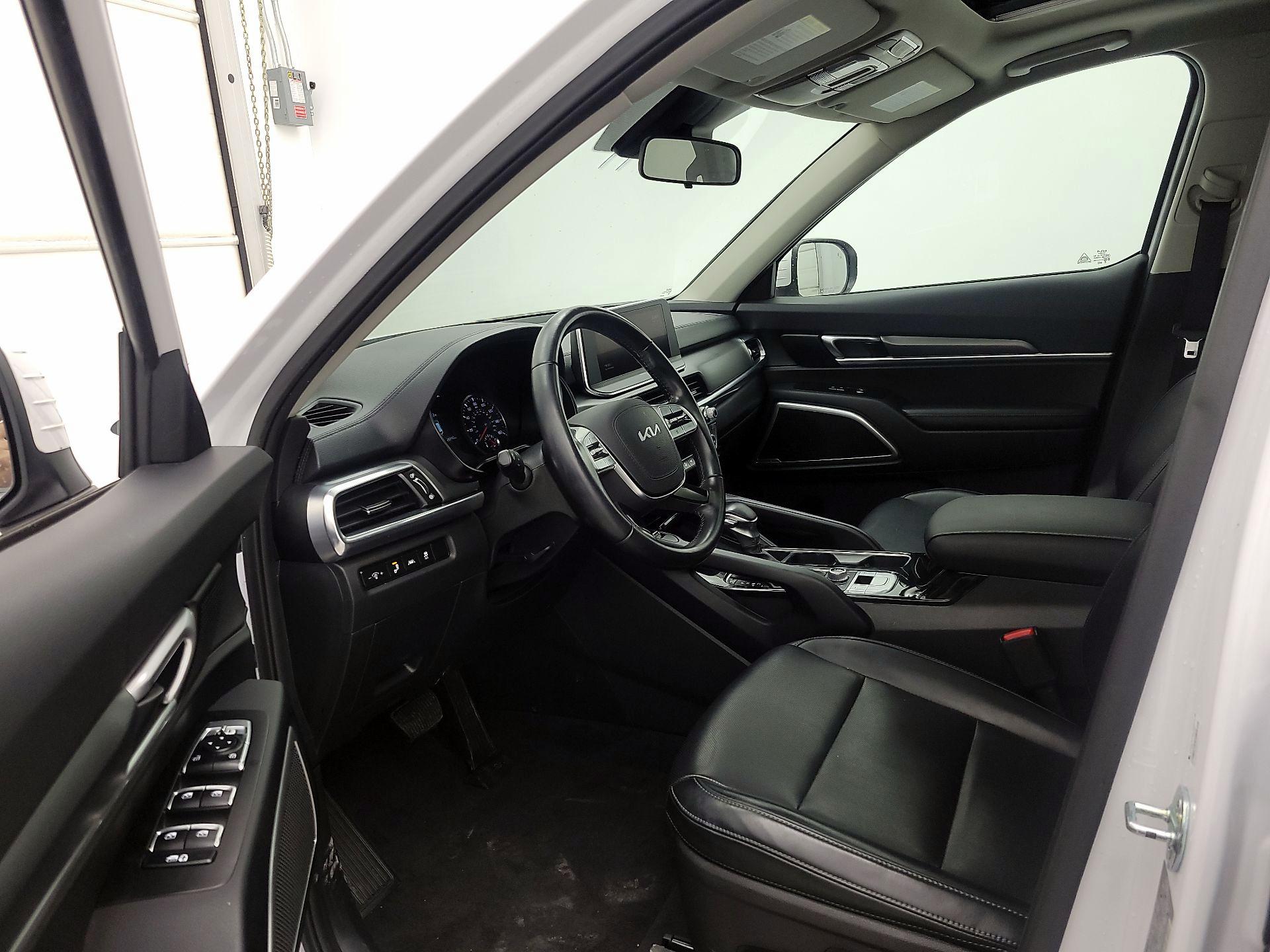 Thumbnail: 2022 Kia Telluride - 11