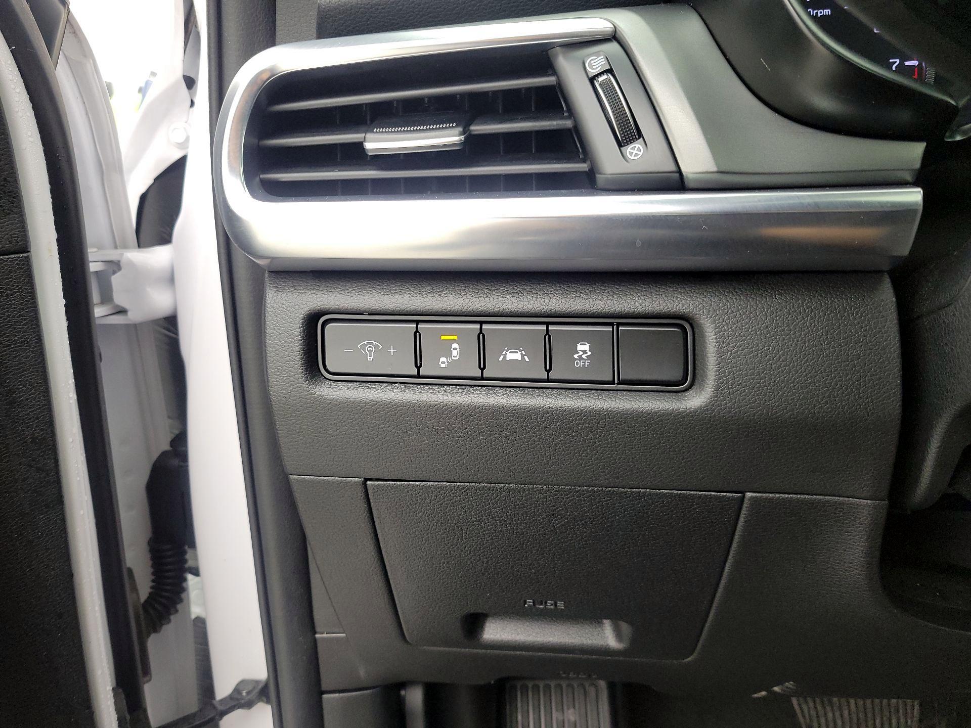 Thumbnail: 2022 Kia Telluride - 13