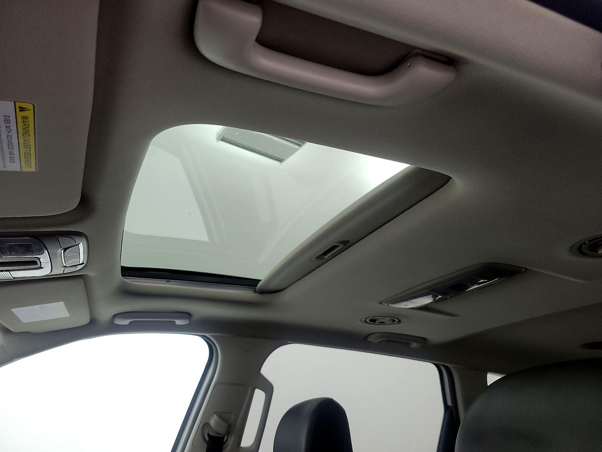 Thumbnail: 2022 Kia Telluride - 19