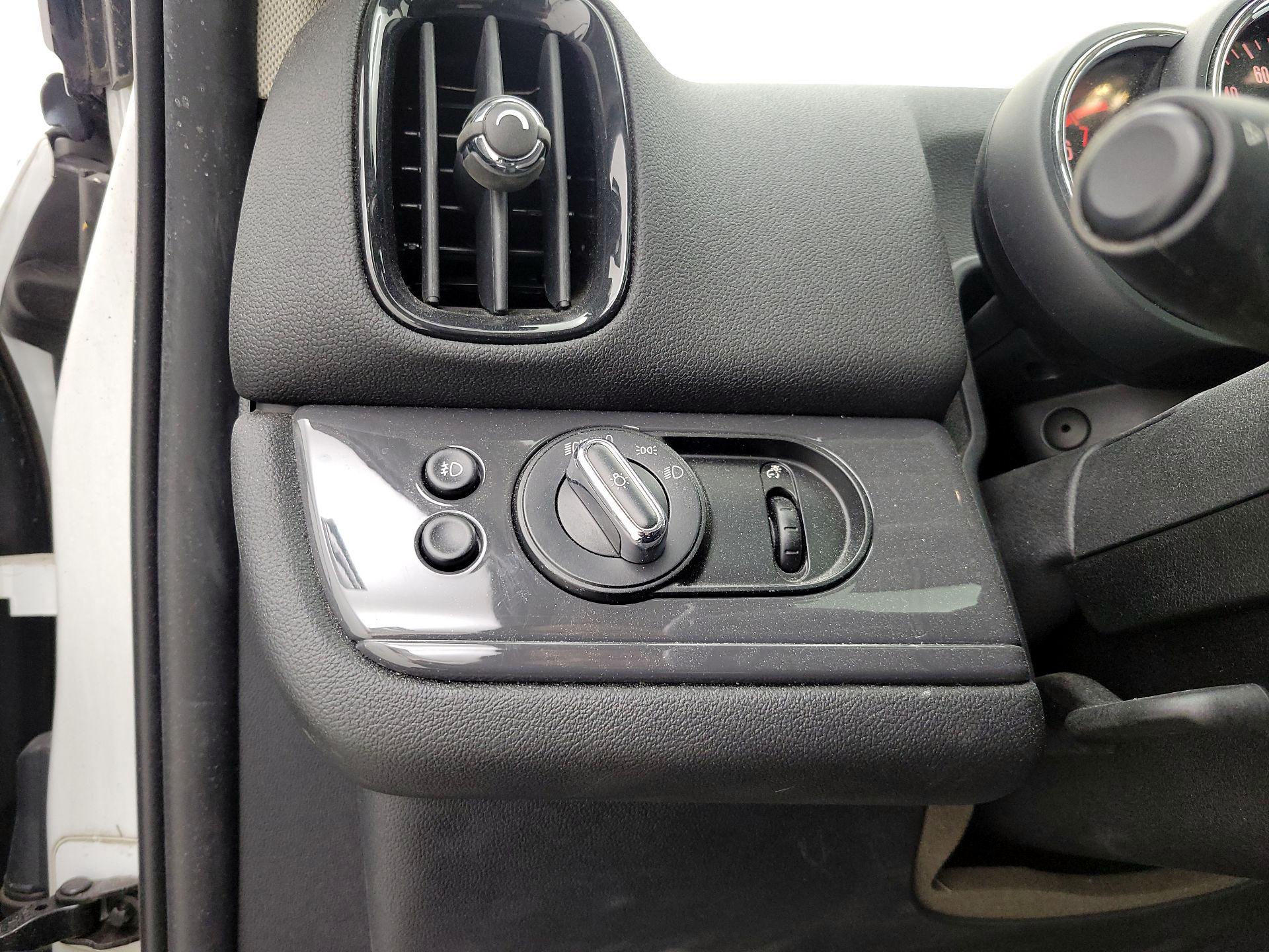 Thumbnail: 2019 MINI Cooper Countryman - 13