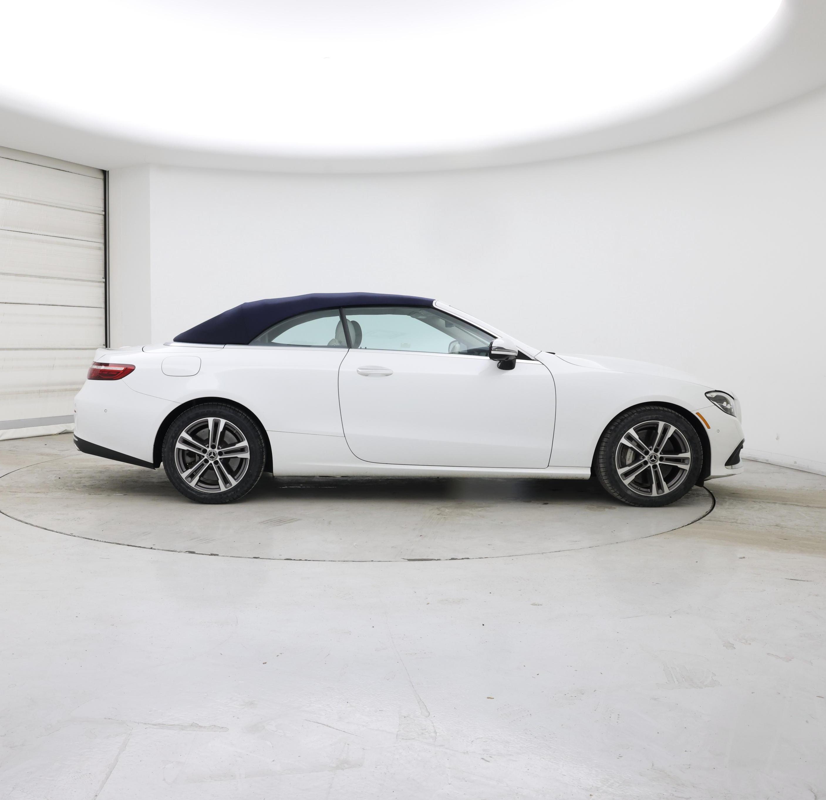 Thumbnail: 2023 Mercedes-Benz E-Class - 7