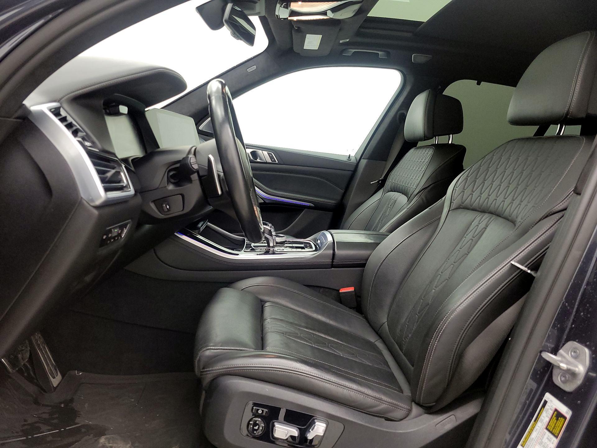 Thumbnail: 2021 BMW X5 - 11