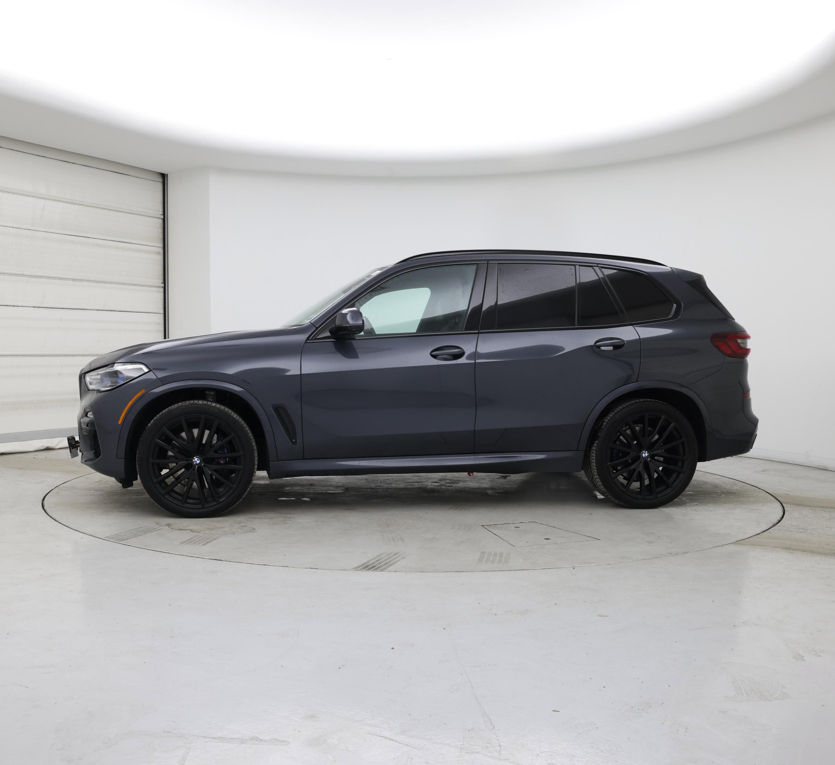Thumbnail: 2021 BMW X5 - 3