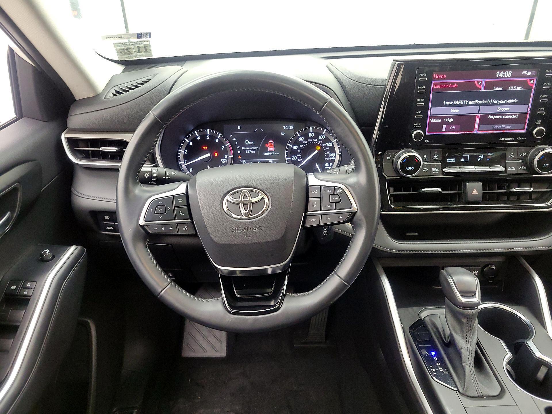 Thumbnail: 2021 Toyota Highlander - 10