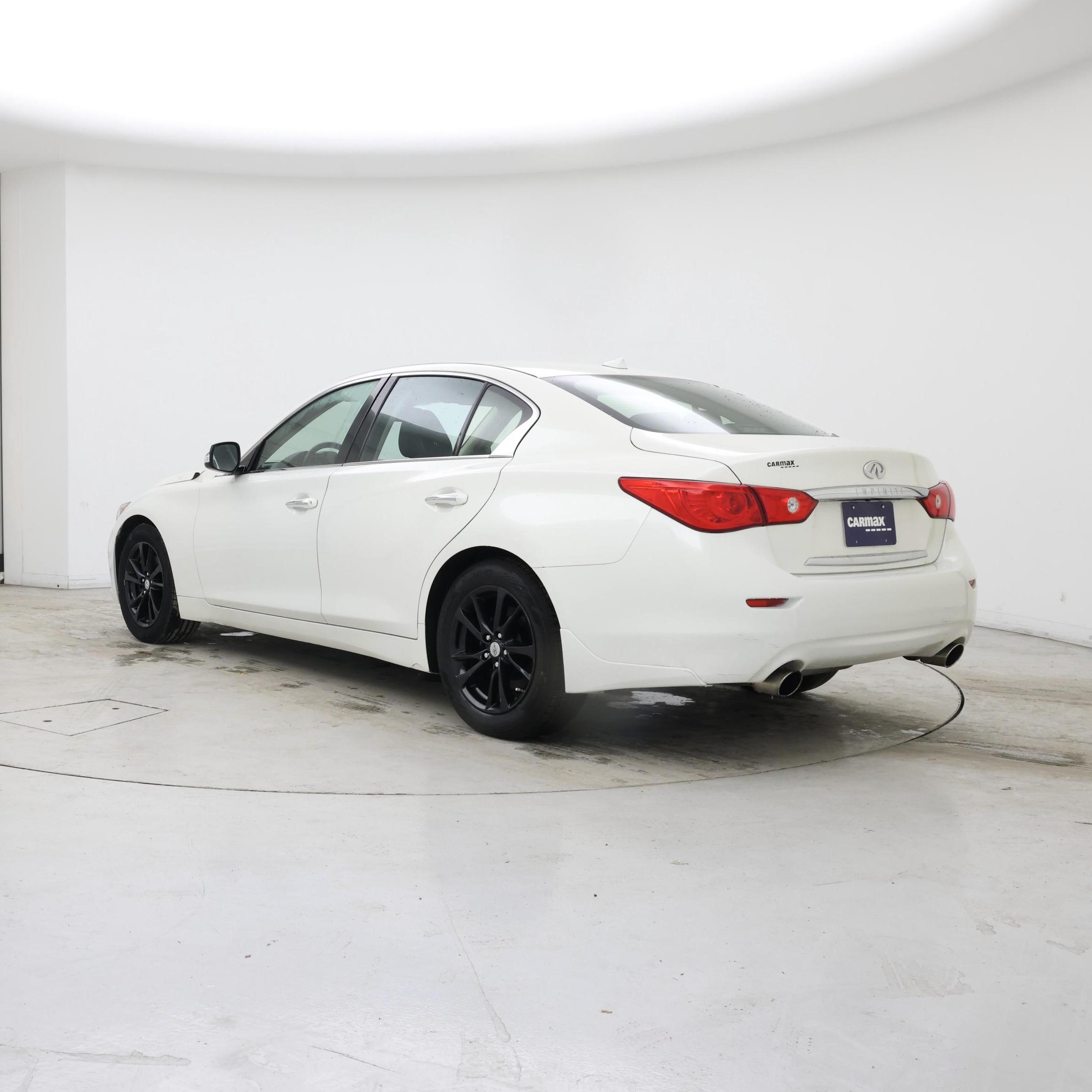 Thumbnail: 2017 INFINITI Q50 - 2