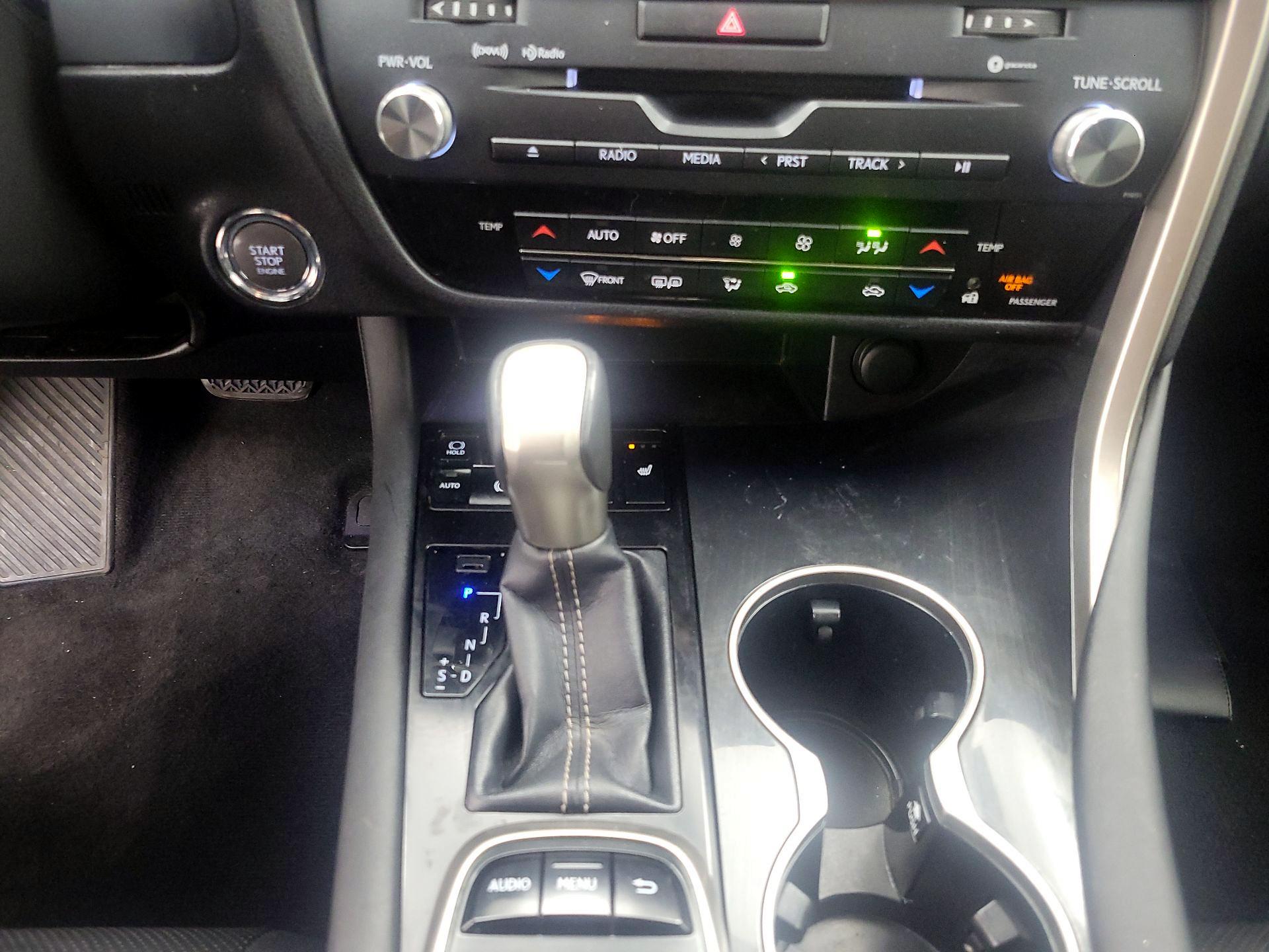 Thumbnail: 2016 Lexus RX - 17