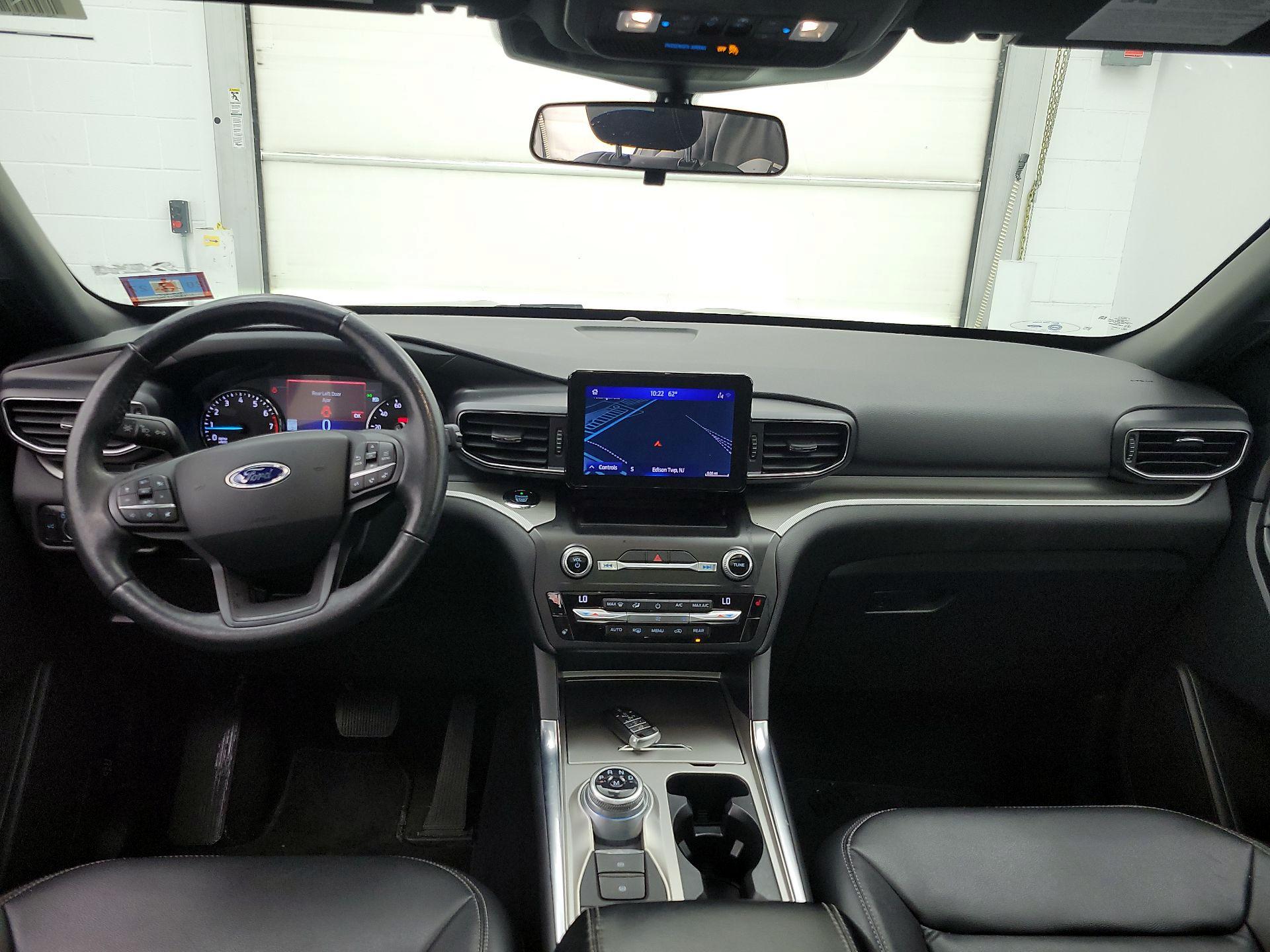 Thumbnail: 2020 Ford Explorer - 9