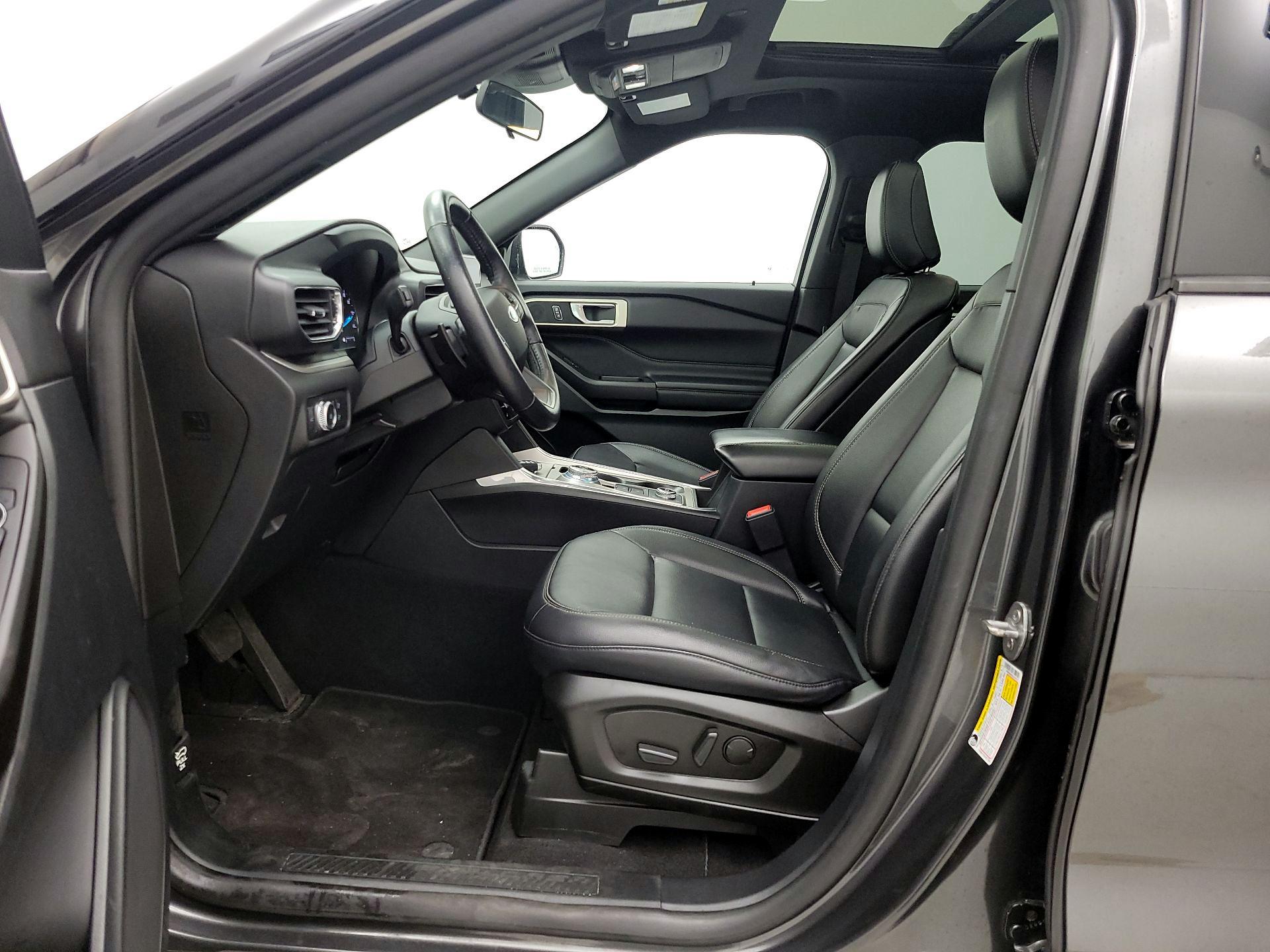 Thumbnail: 2020 Ford Explorer - 11