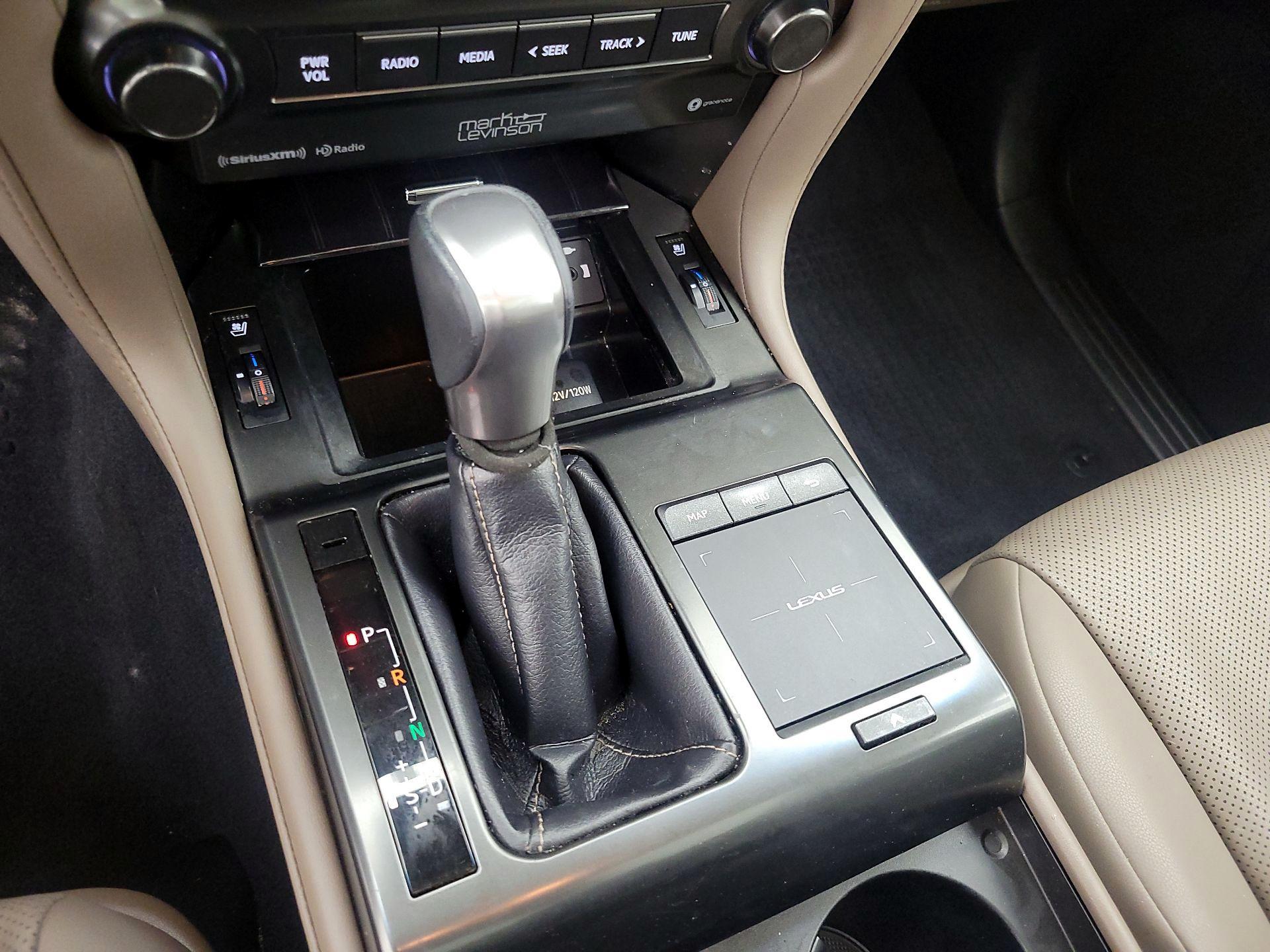 Thumbnail: 2022 Lexus GX - 18