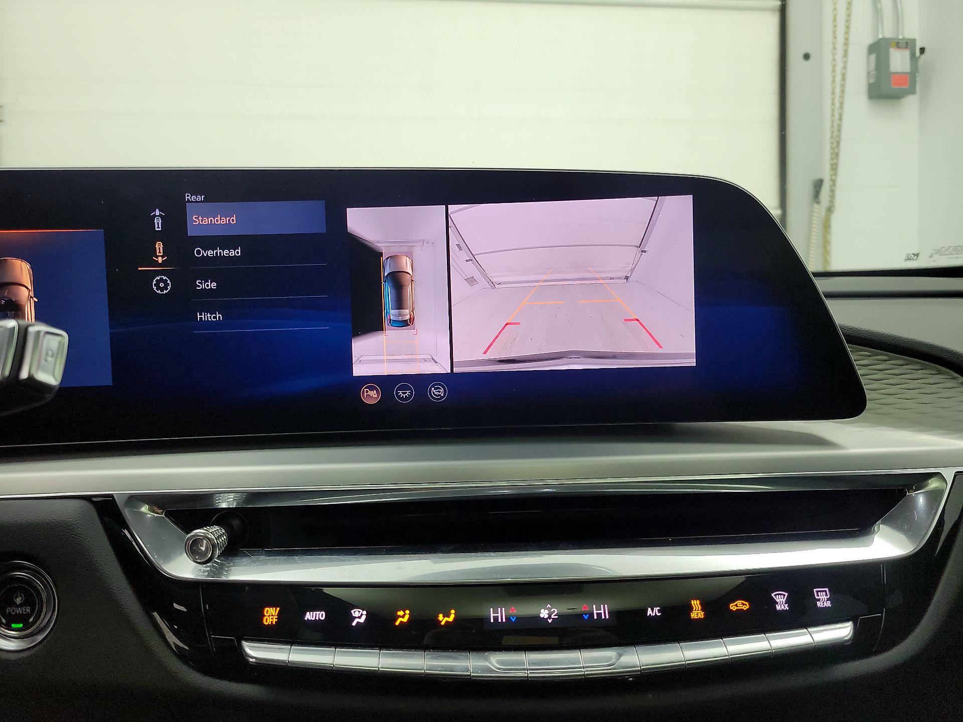 Thumbnail: 2024 Cadillac Lyriq - 15