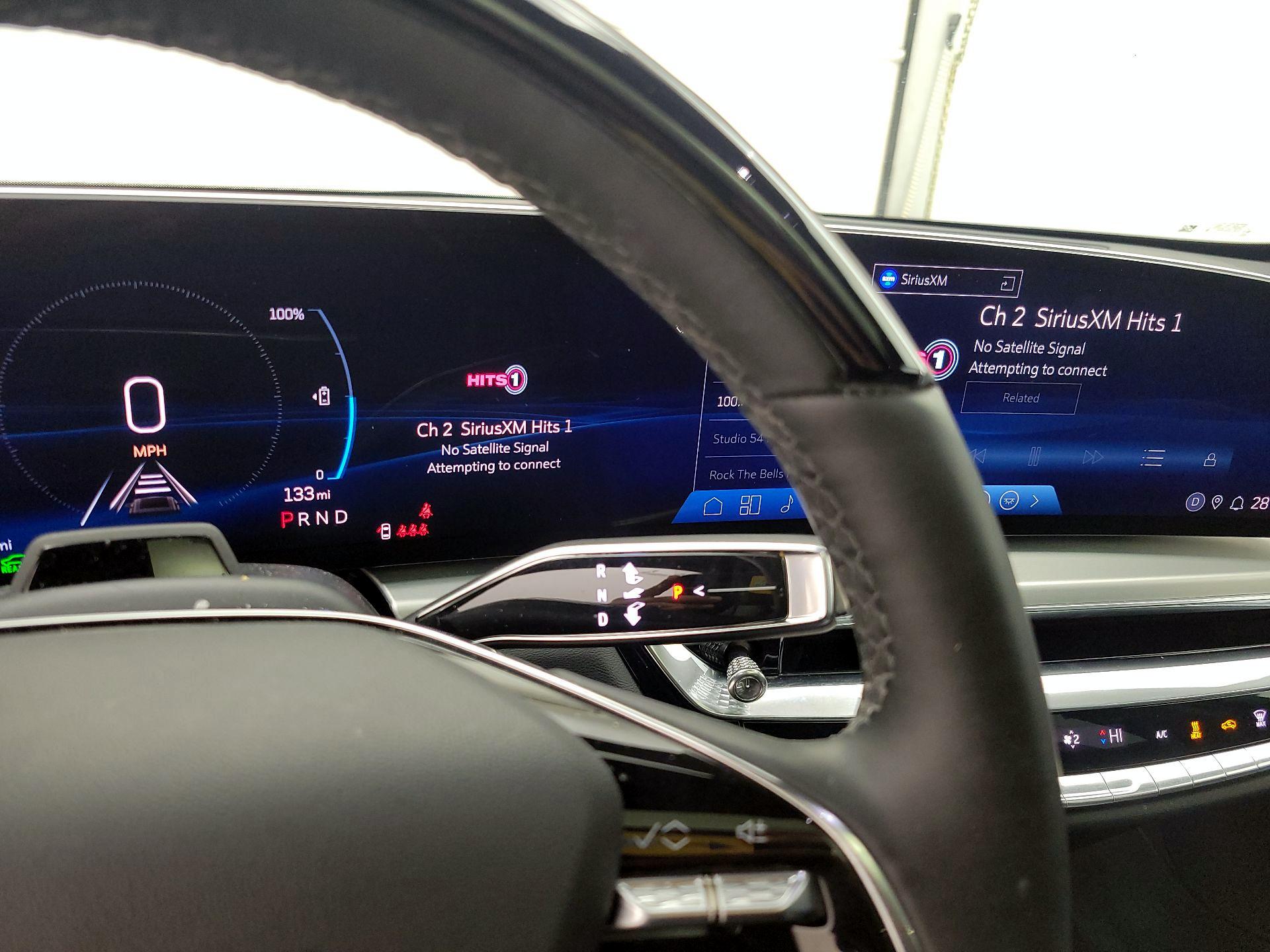 Thumbnail: 2024 Cadillac Lyriq - 18