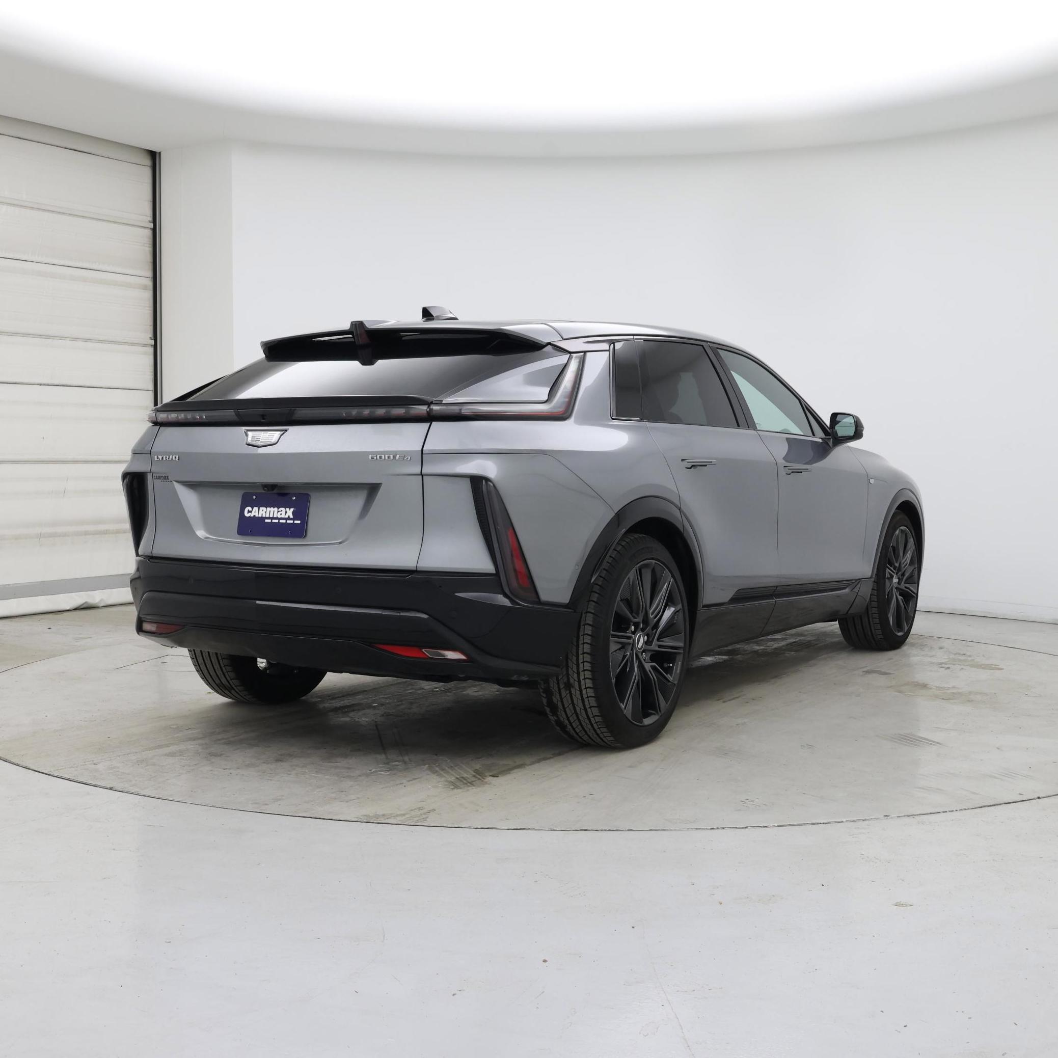 Thumbnail: 2024 Cadillac Lyriq - 8