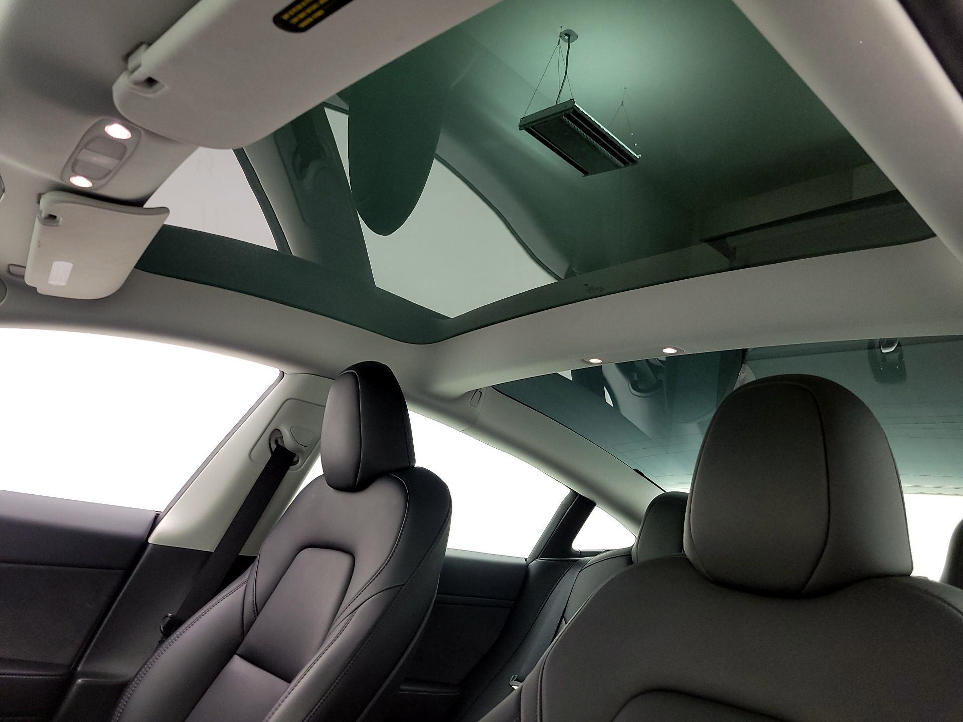 Thumbnail: 2023 Tesla Model 3 - 18