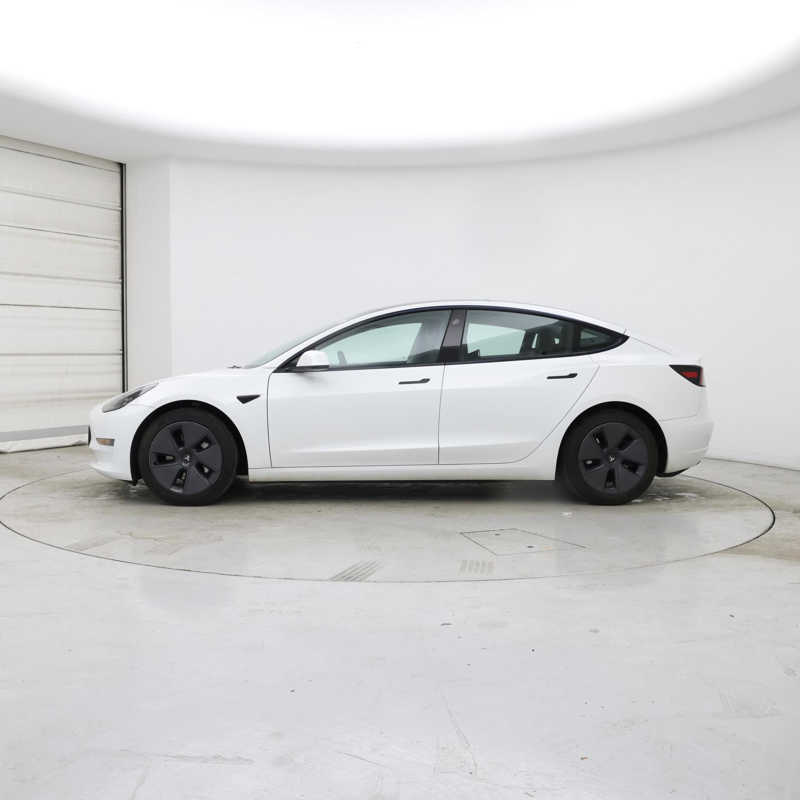 Thumbnail: 2023 Tesla Model 3 - 3