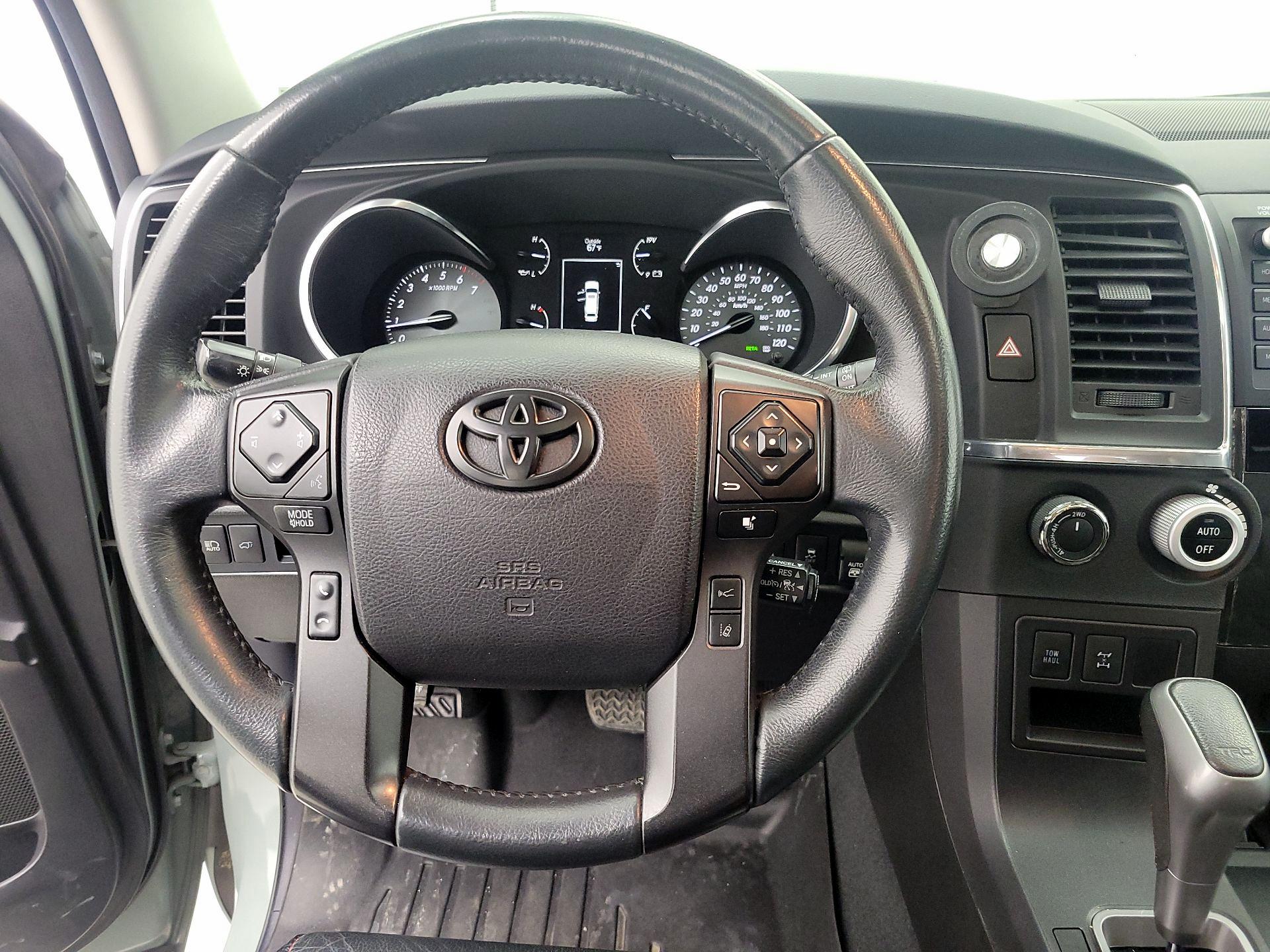 Thumbnail: 2021 Toyota Sequoia - 10