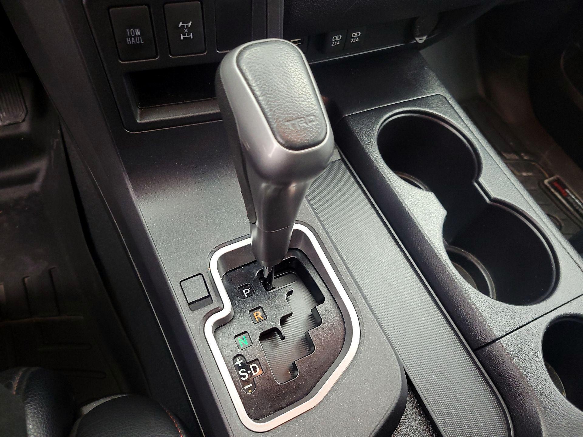 Thumbnail: 2021 Toyota Sequoia - 18