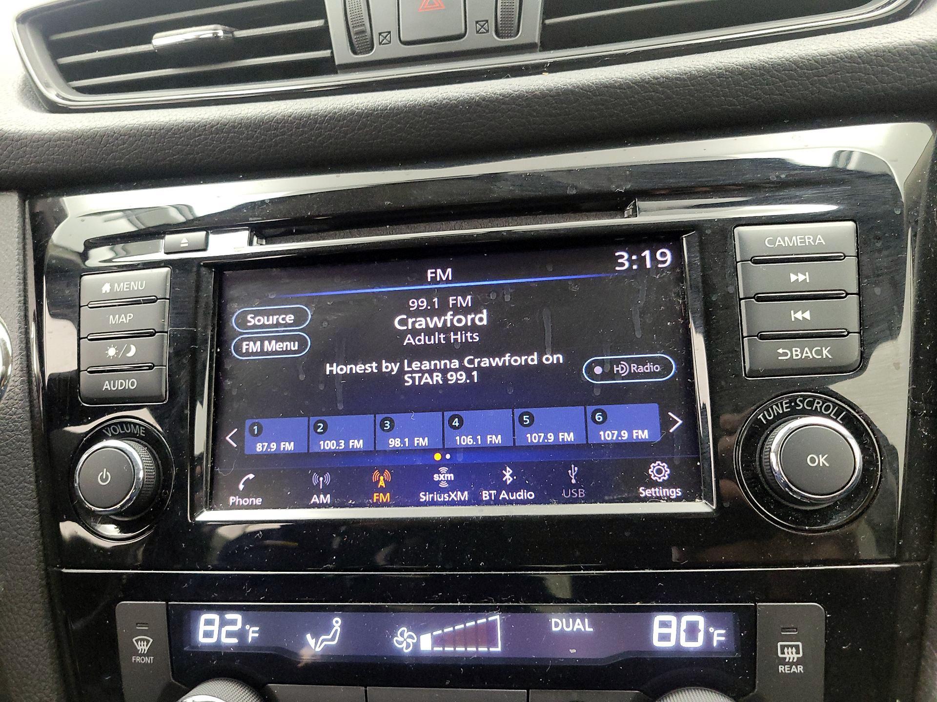 Thumbnail: 2018 Nissan Rogue - 16