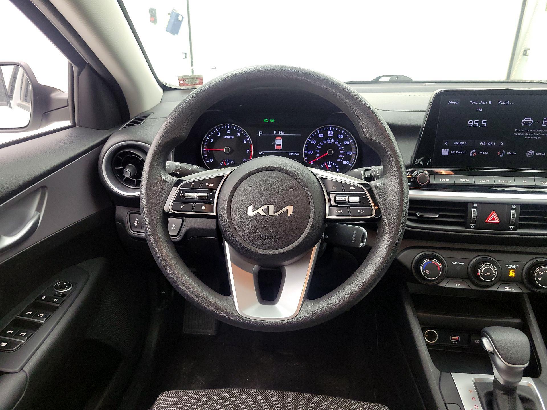 Thumbnail: 2024 Kia Forte - 10